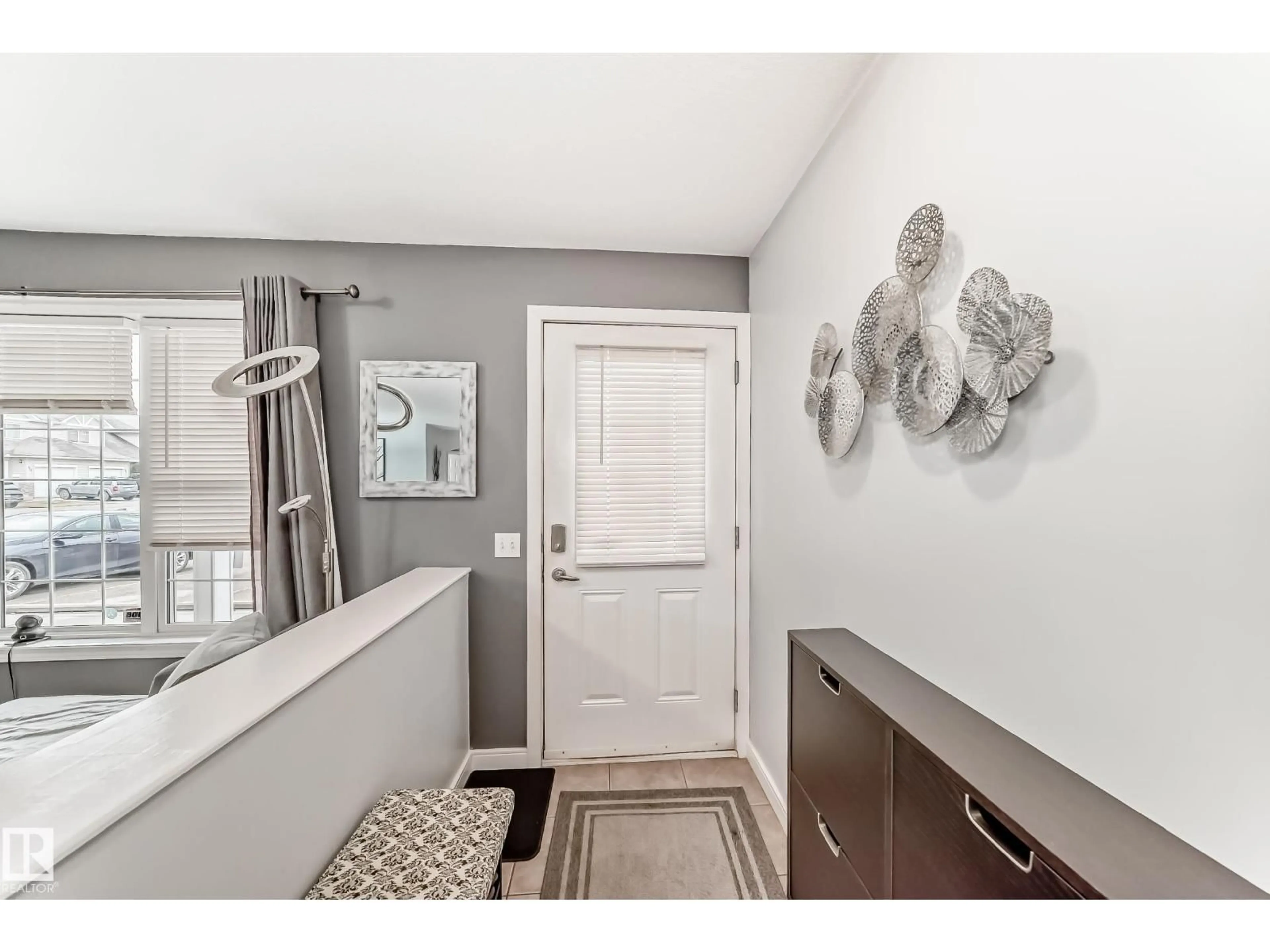 Indoor entryway for 150 - 53 EDWARDS DR, Edmonton Alberta T6X1G2