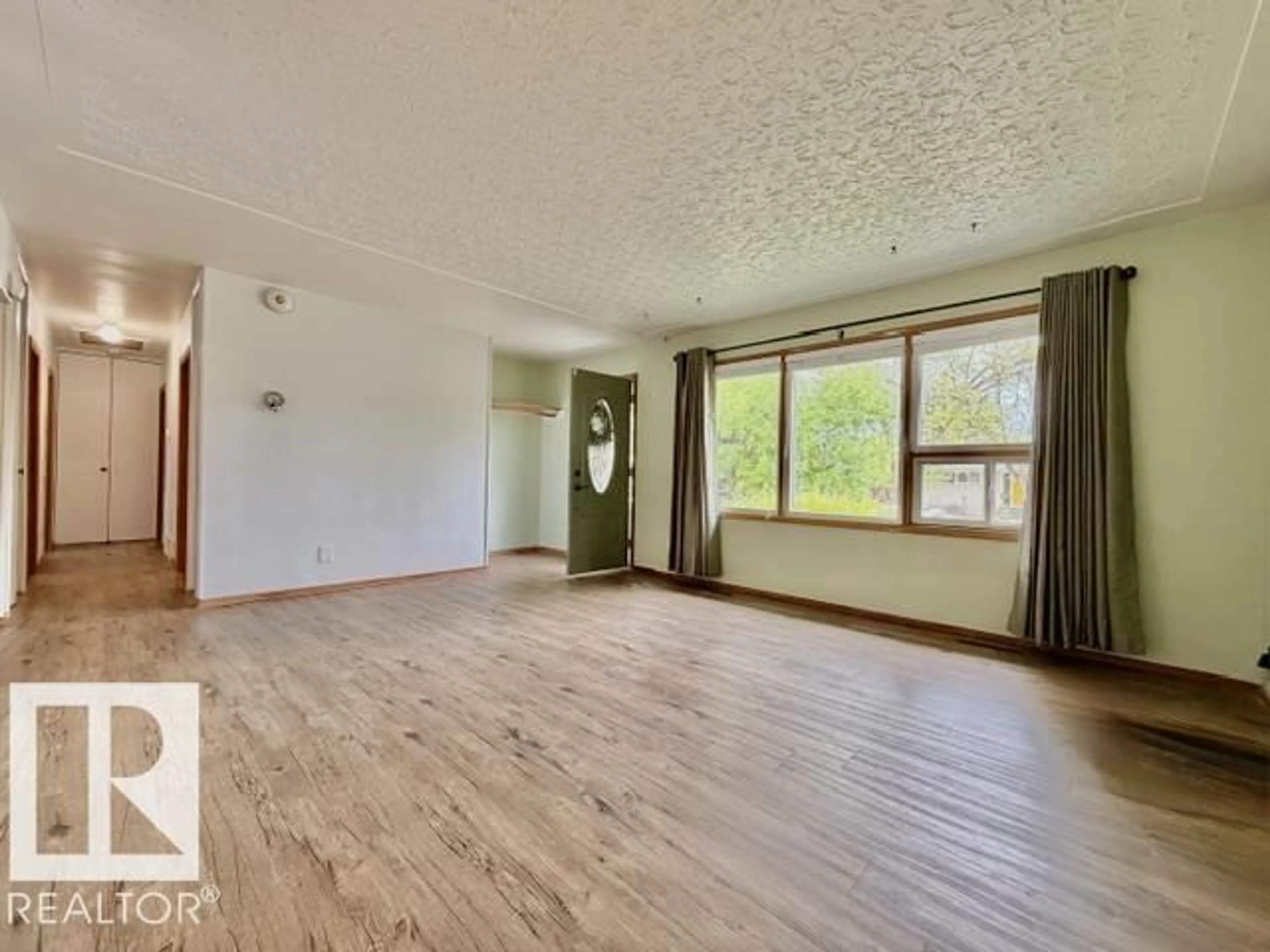 A pic of a room for 4104 55 ST, Wetaskiwin Alberta T9A1T6