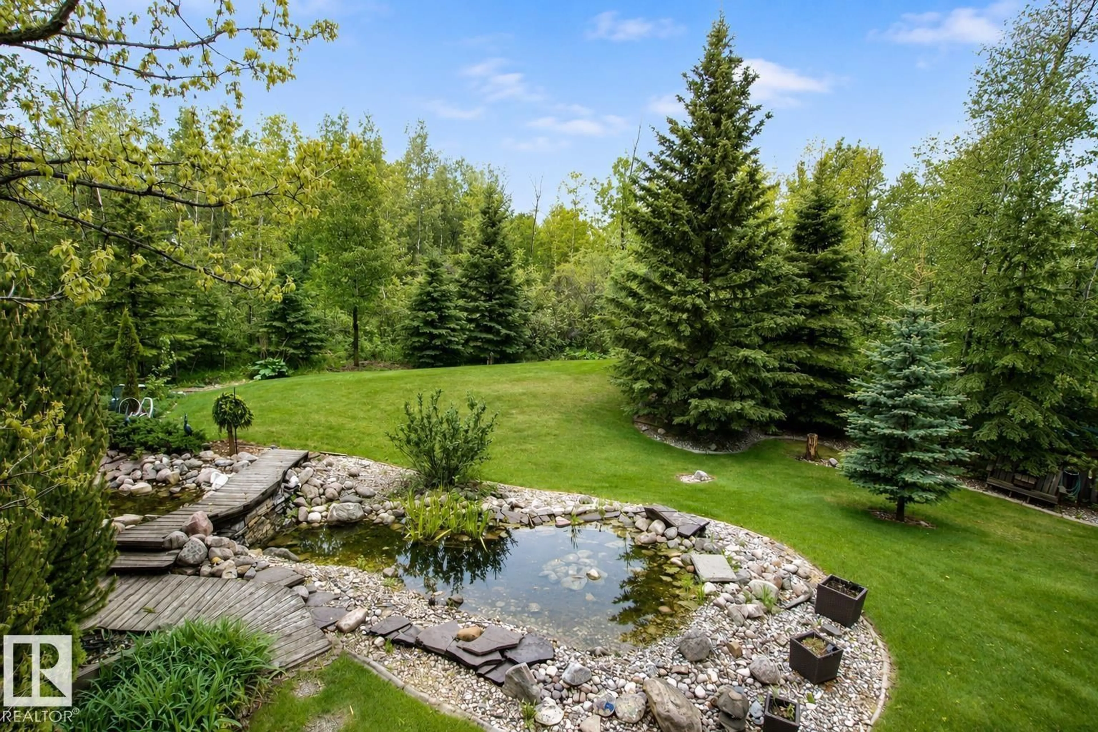 Patio, unknown for 85 52258 RGE ROAD 231, Rural Strathcona County Alberta T8B1M8
