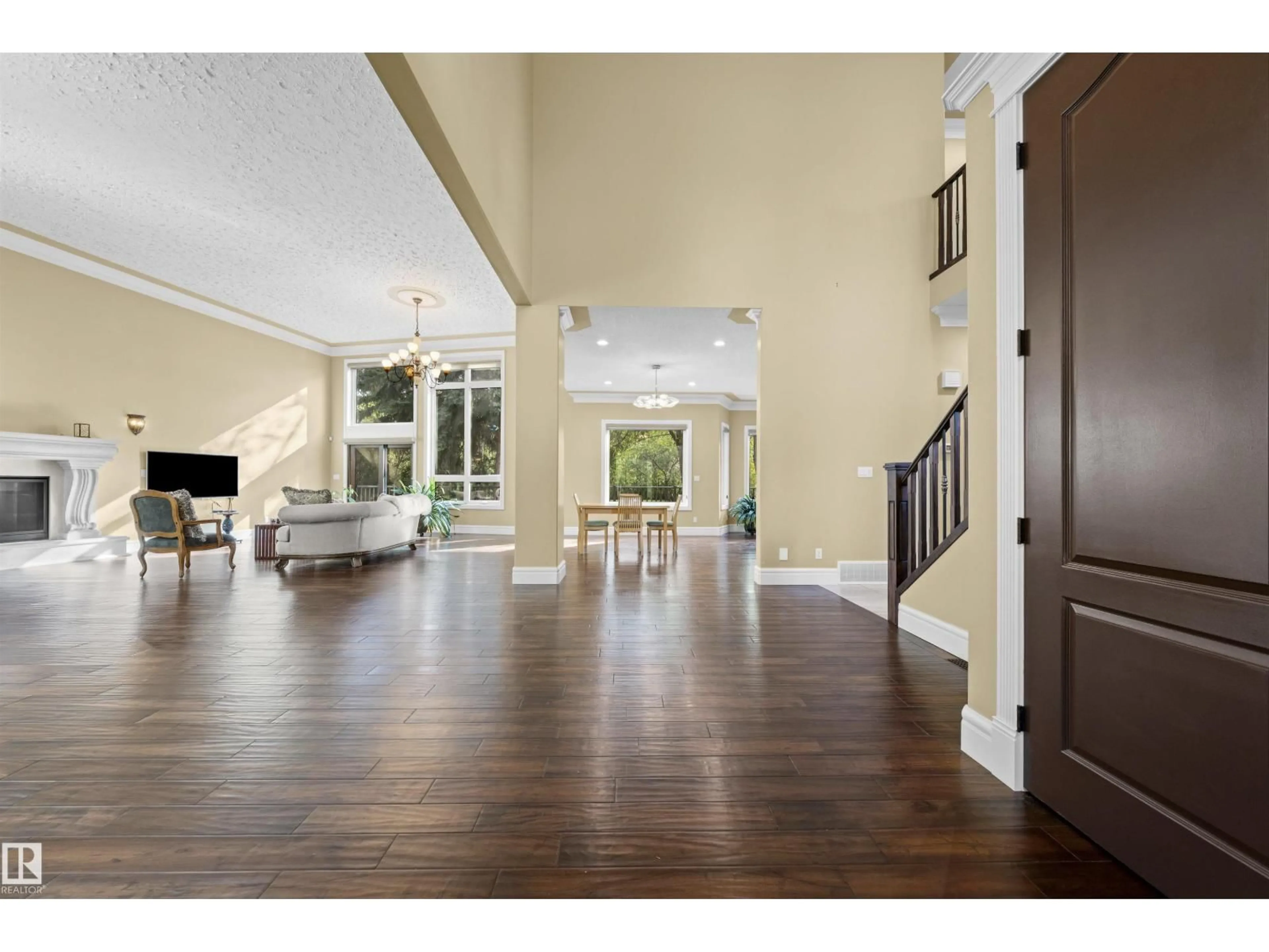 Indoor entryway for 116 WINDERMERE CR, Edmonton Alberta T6W0S3