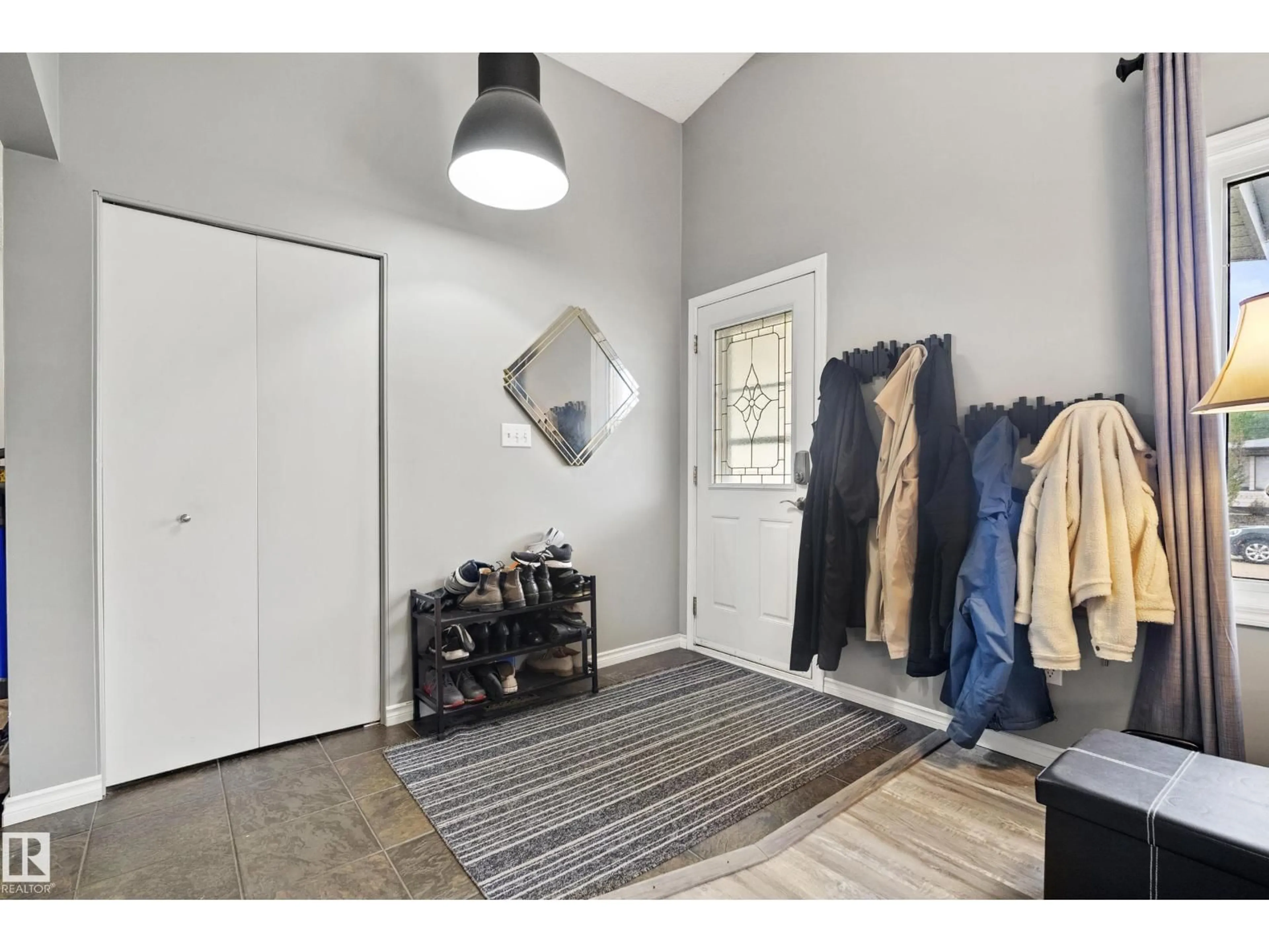 Indoor entryway for 4304 42 AV, Leduc Alberta T9E4S1