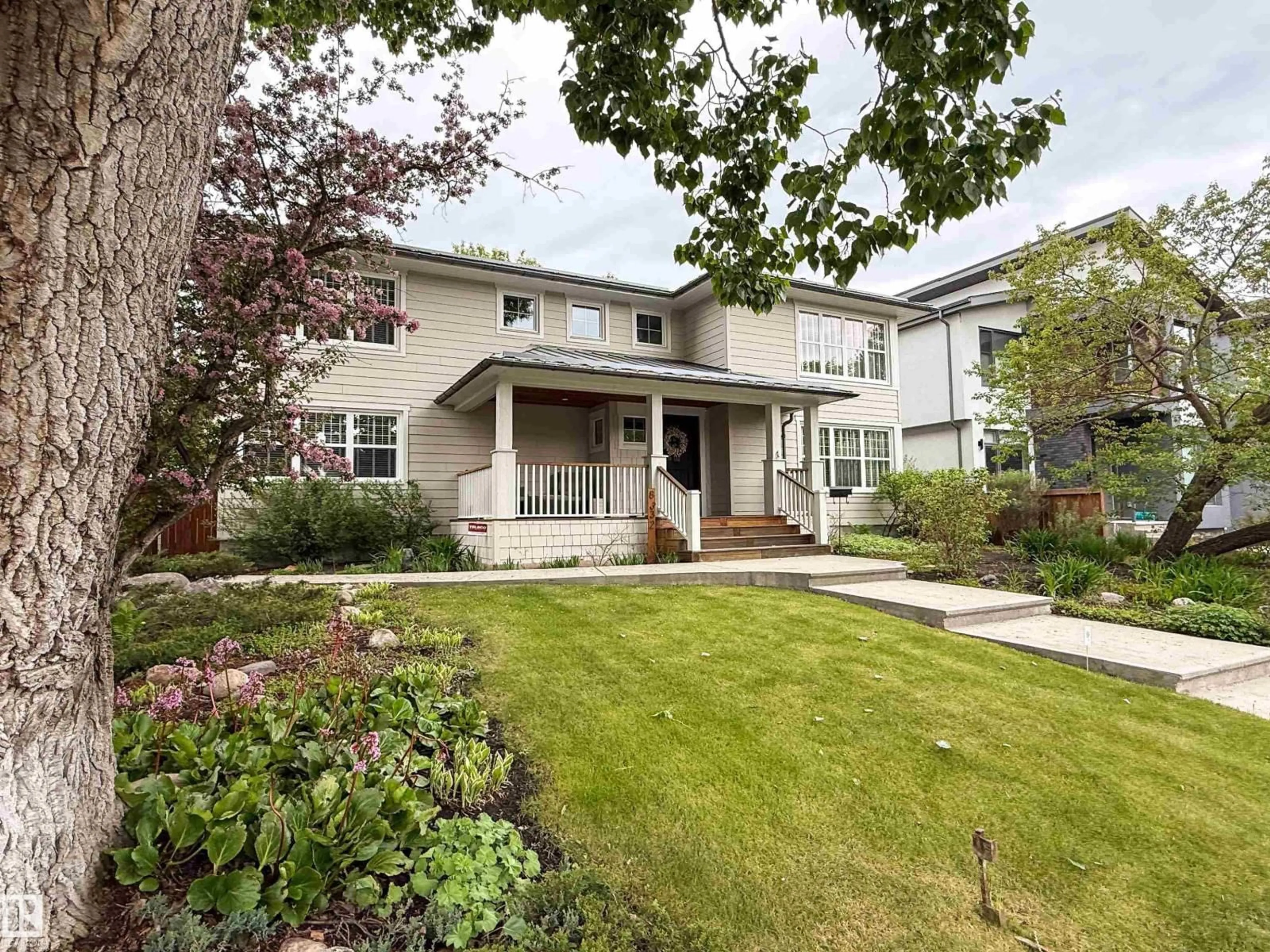 Unknown for NW - 8332 120 ST, Edmonton Alberta T6G1X2
