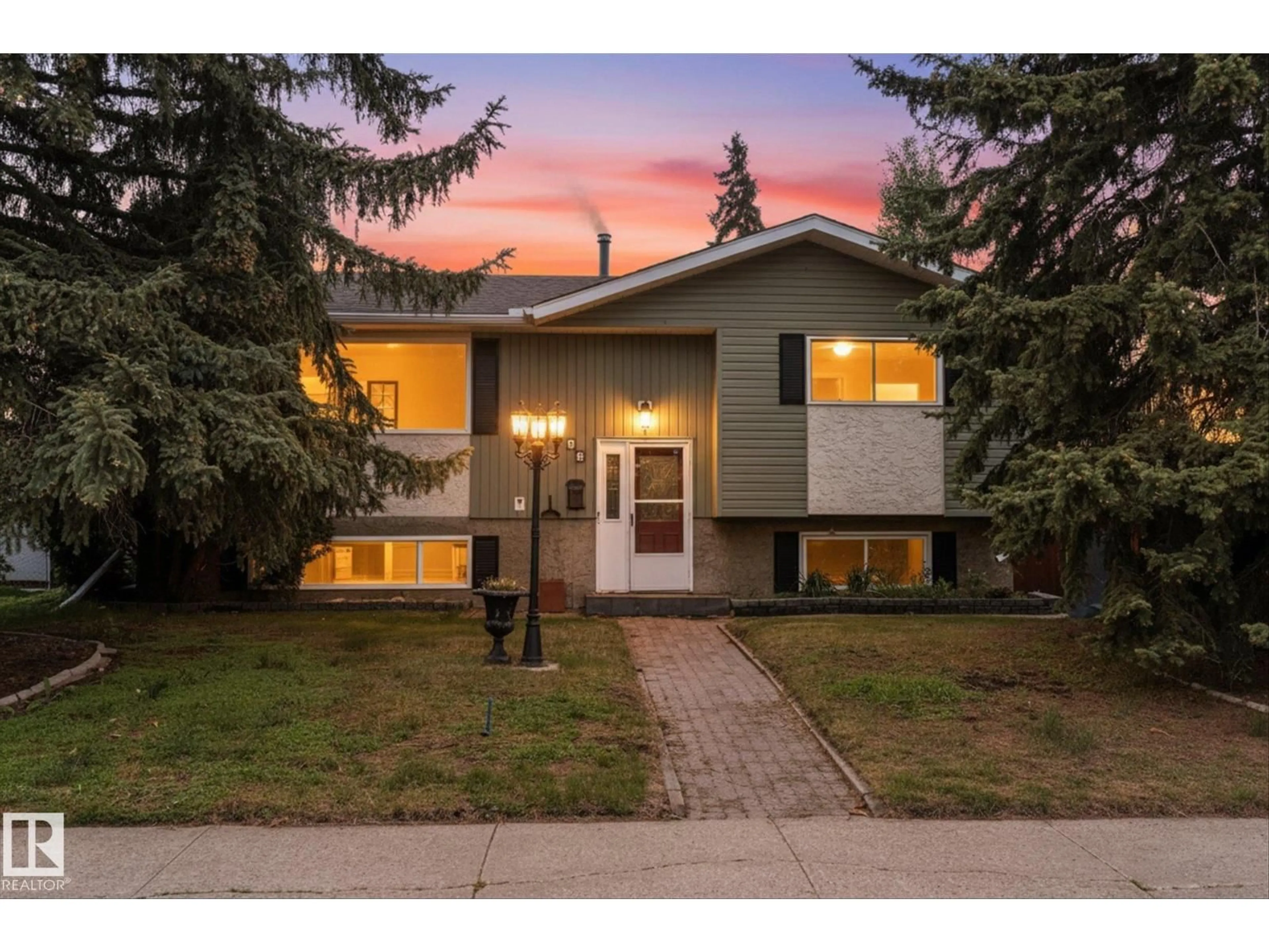 Home with vinyl exterior material, street for 168 CLAREVIEW RD, Edmonton Alberta T5A3Y3