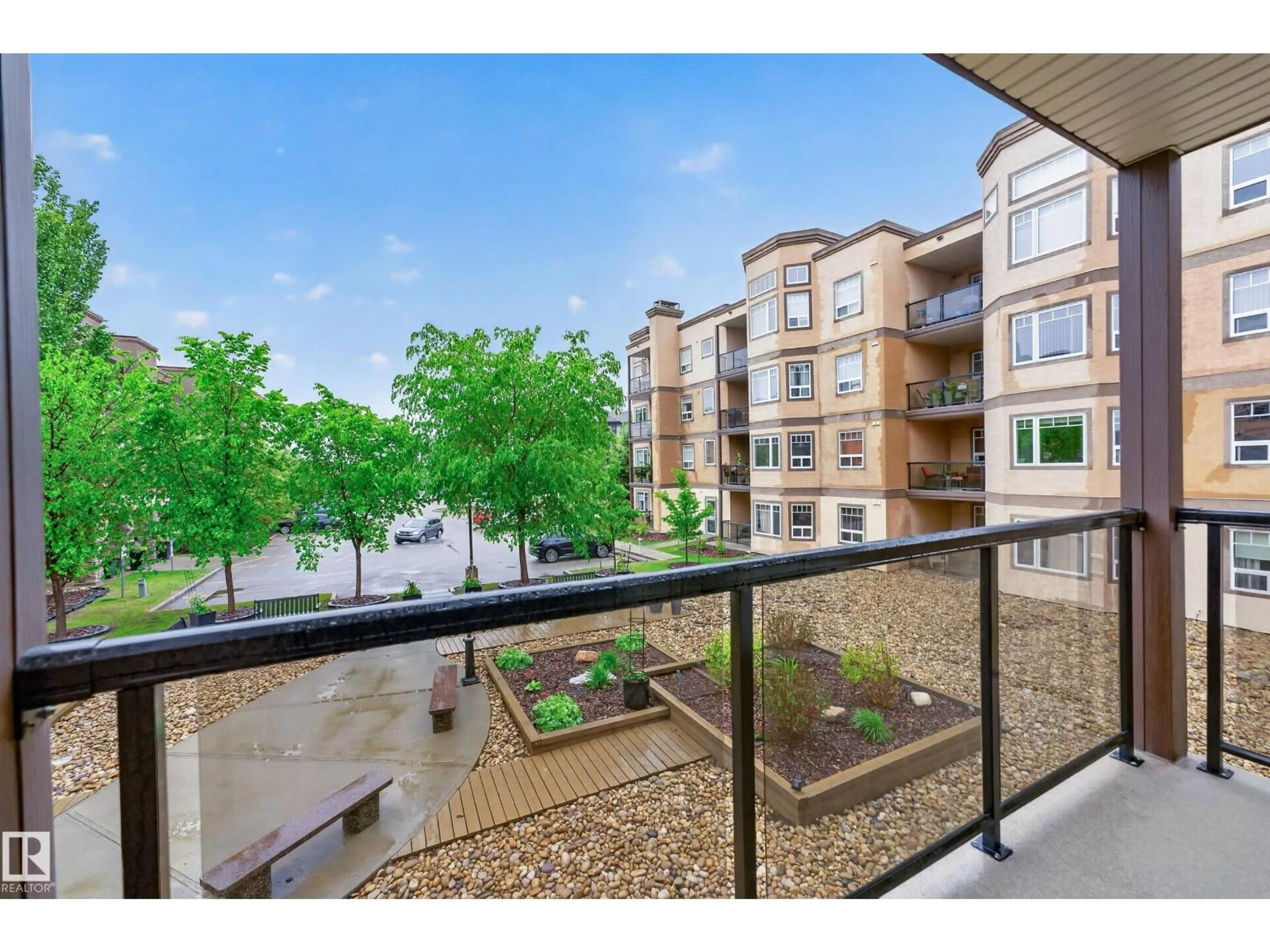 Patio, water/lake/river/ocean view for 207 - 2045 GRANTHAM CO, Edmonton Alberta T5T3X6