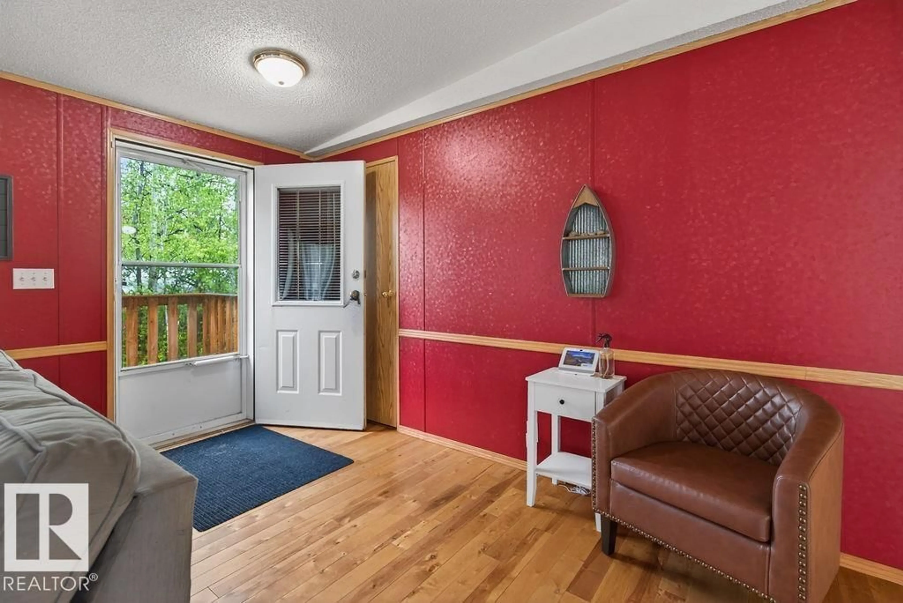 Indoor entryway for 124 ALLEN DR, Rural Athabasca County Alberta T9S1S3