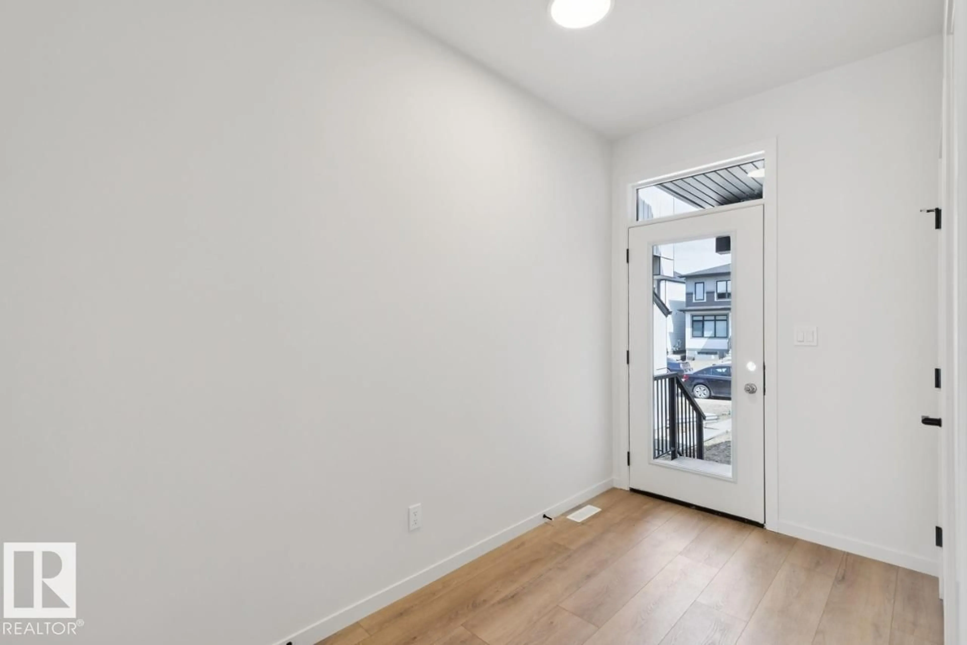 Unknown for 428 30 ST, Edmonton Alberta T6X1A5