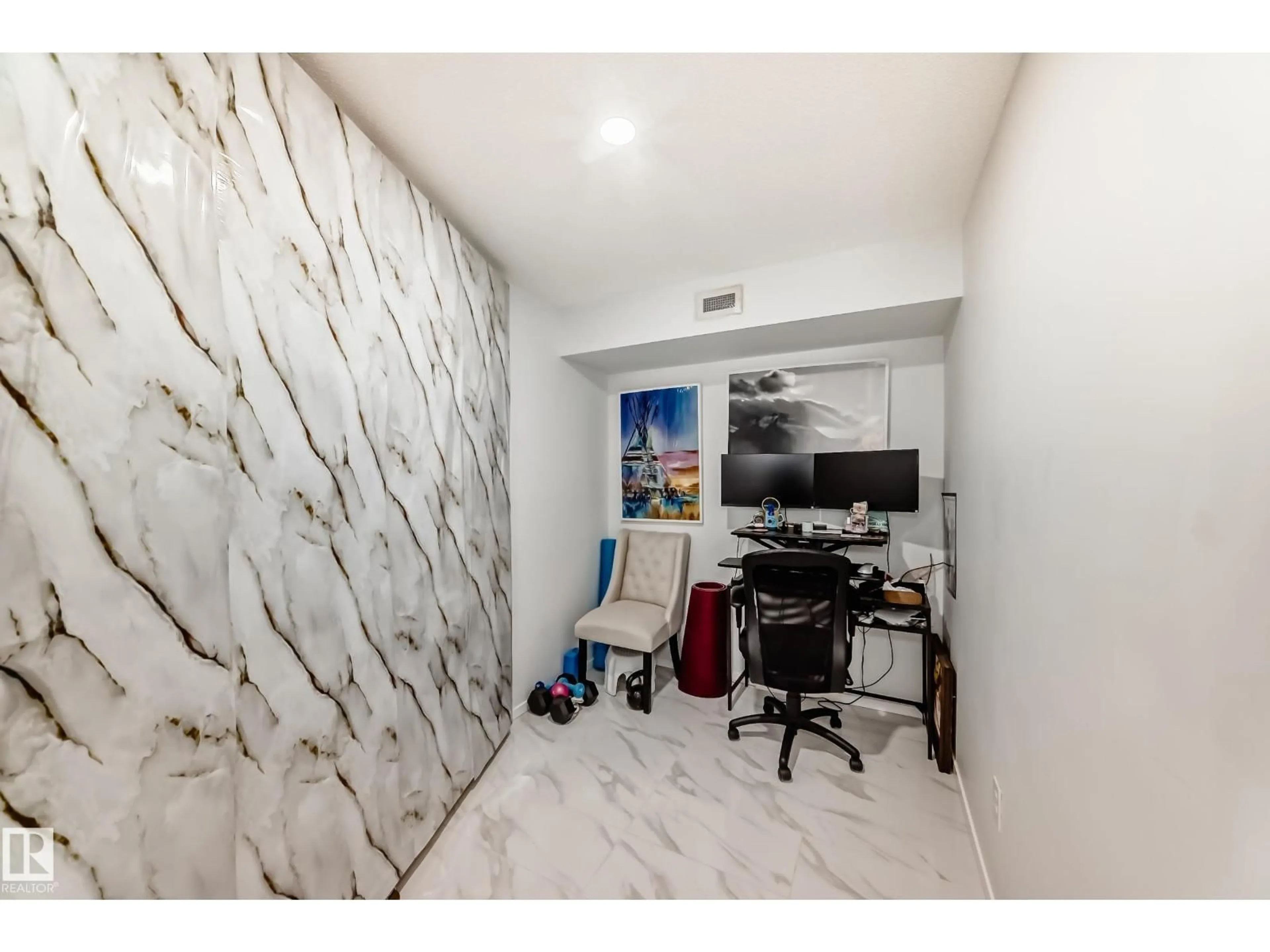 A pic of a room for 423 18126 77 ST NW, Edmonton Alberta T5Z0N7