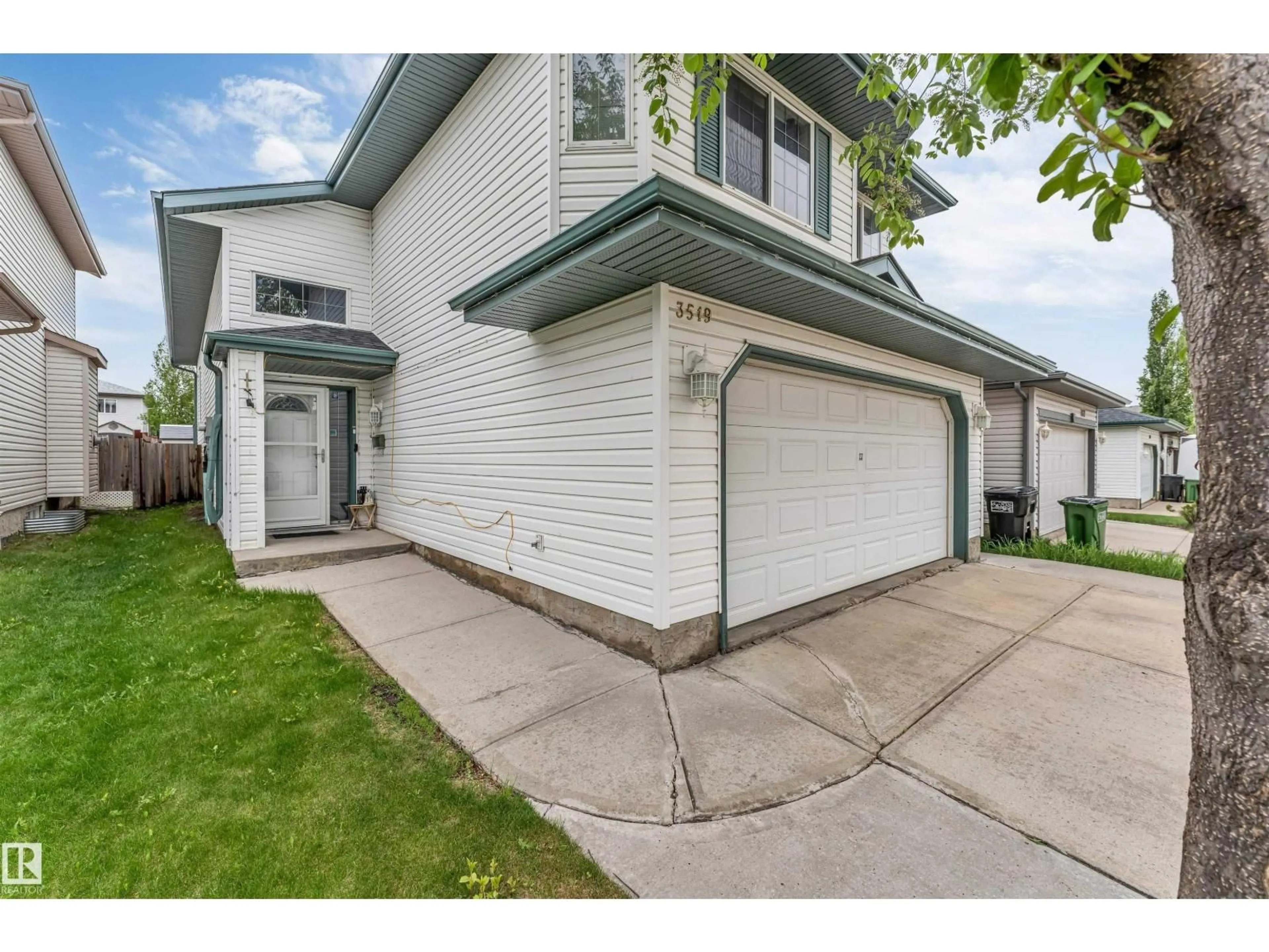 Unknown for 3519 22 ST, Edmonton Alberta T6T1W2