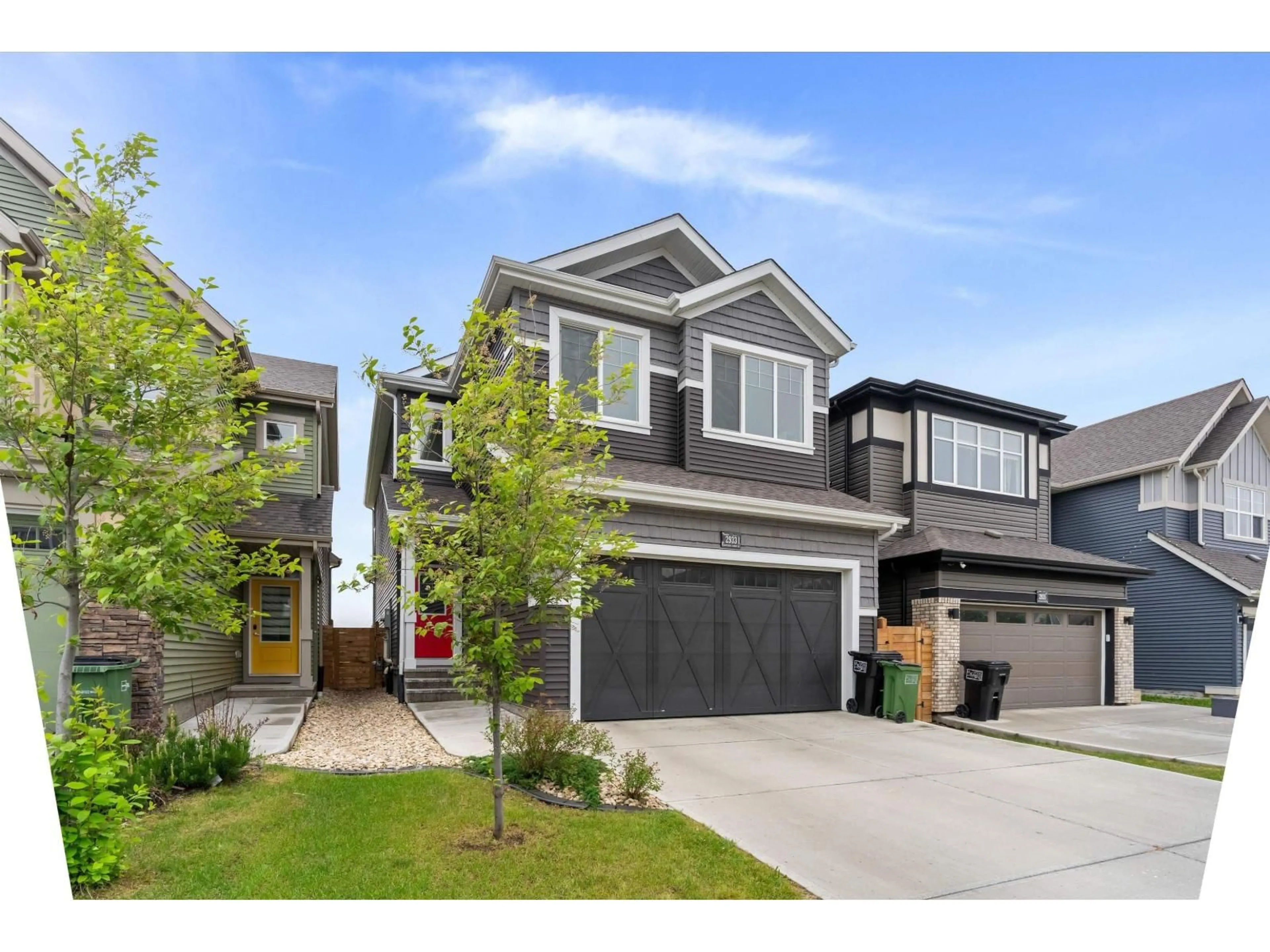Home with vinyl exterior material, street for 2933 CHOKECHERRY CM, Edmonton Alberta T6X2M3