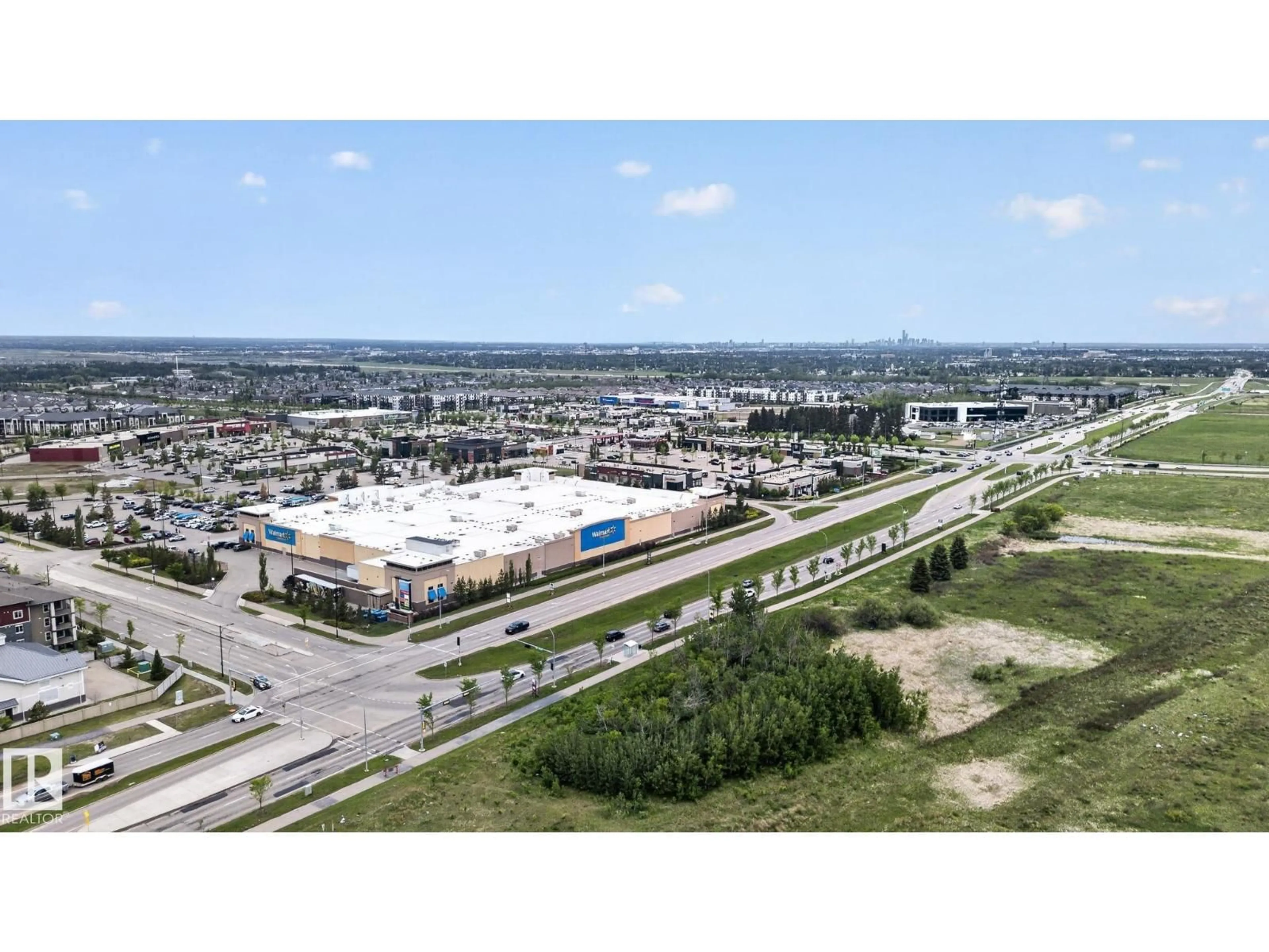 A pic from outside/outdoor area/front of a property/back of a property/a pic from drone, unknown for 4627 17 AV, Edmonton Alberta T6X1Y4