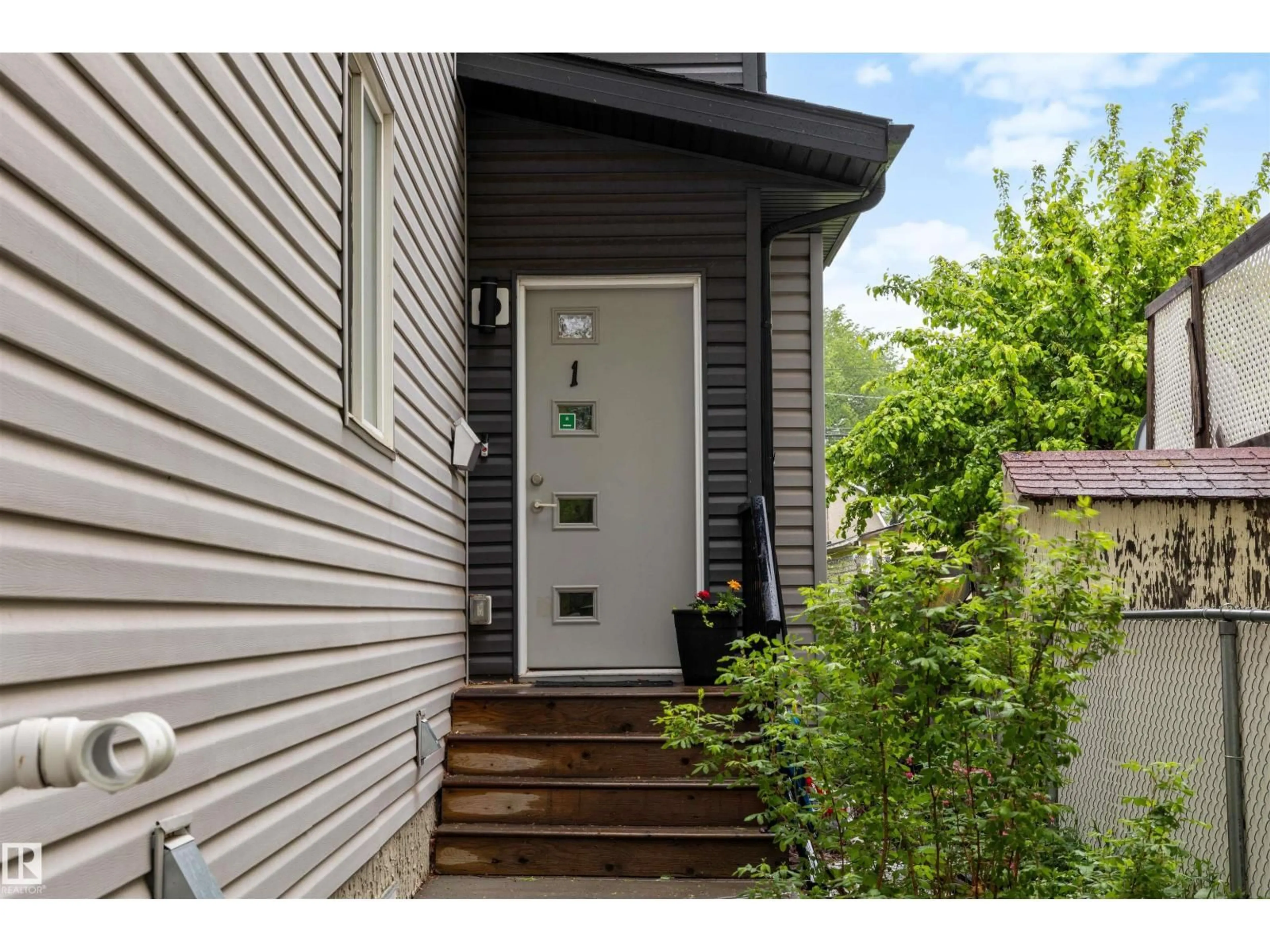 Unknown for 11535 88 ST, Edmonton Alberta T5B3R2