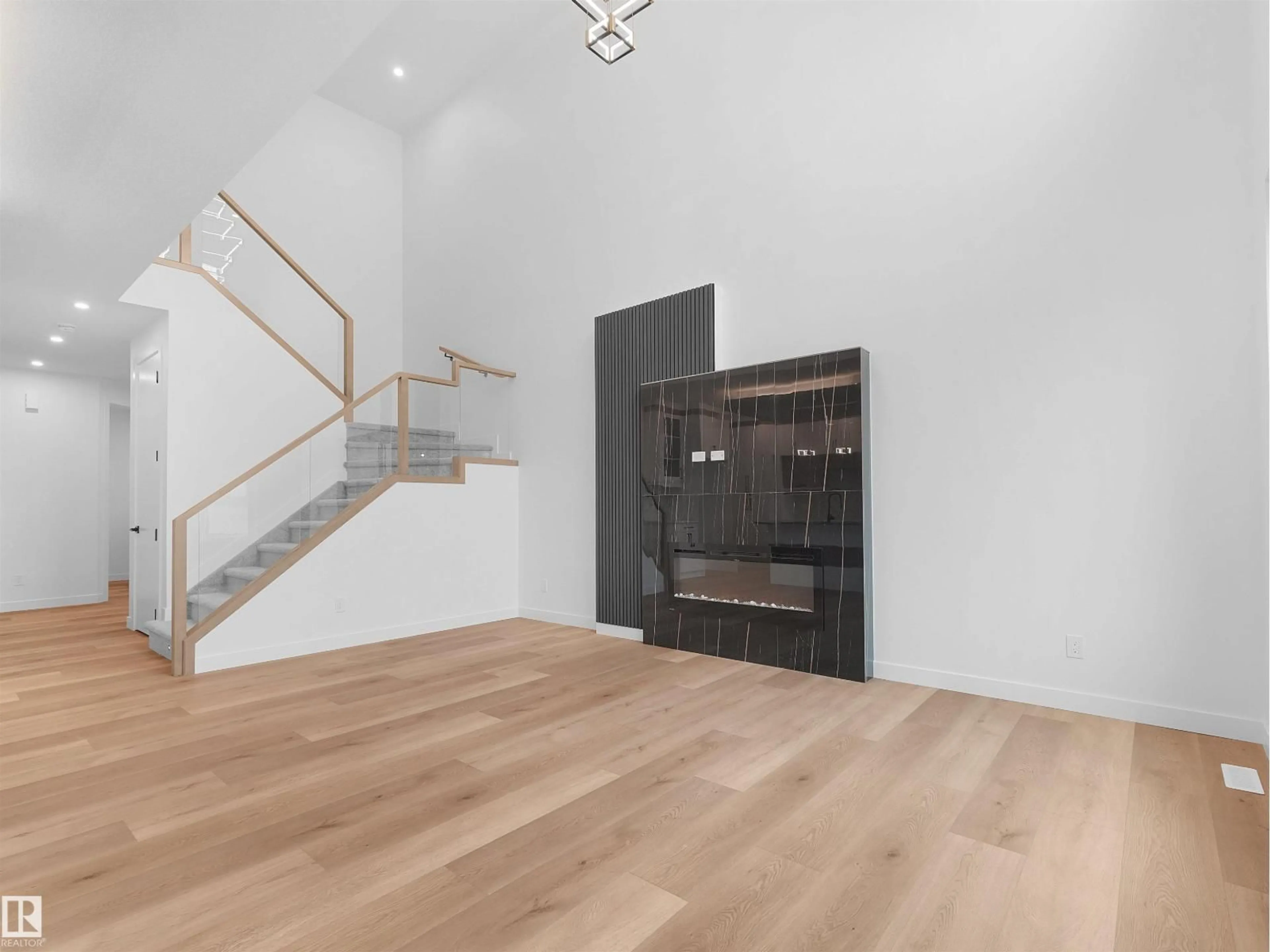 Unknown for 214 CRYSTAL CREEK DRIVE, Leduc Alberta T9E0X6
