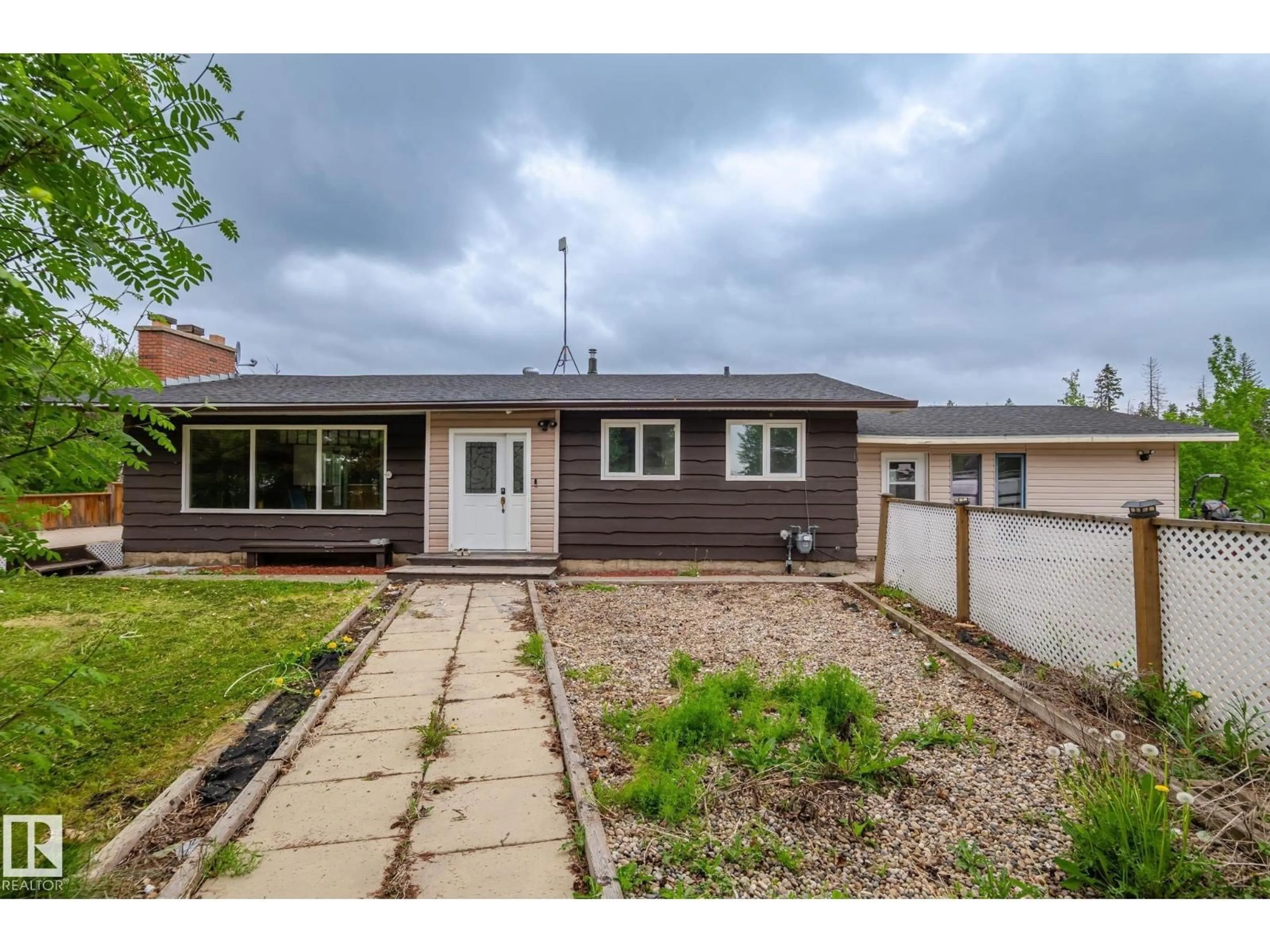 Unknown for 10915 SPRUCE VALLEY RD, Rural Parkland County Alberta T7X6E5
