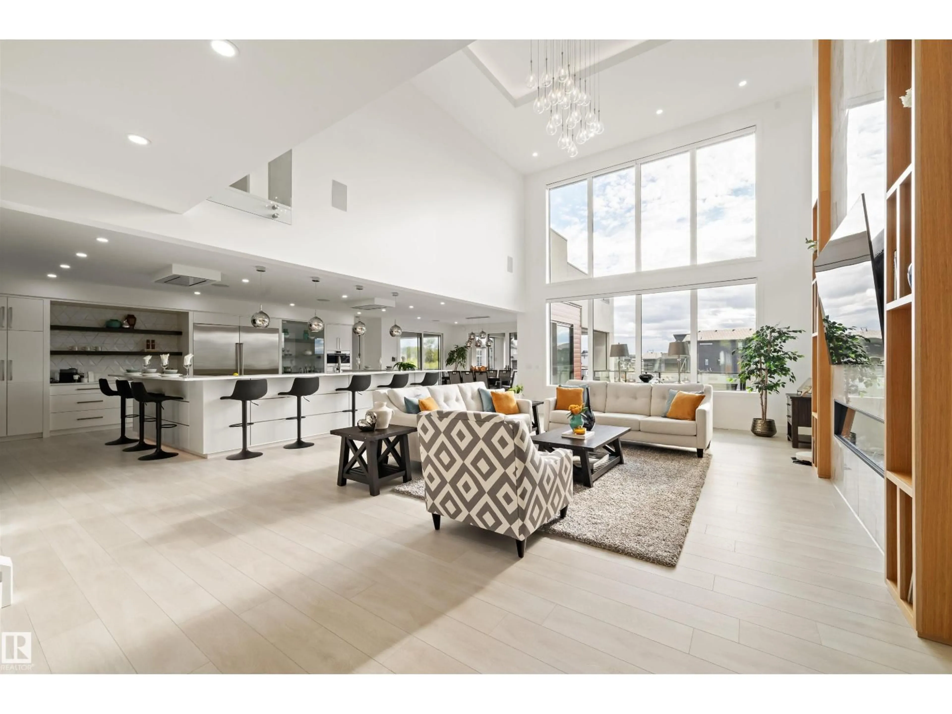 Lobby for 52327 - 190 RGE ROAD 233, Rural Strathcona County Alberta T8B1C6