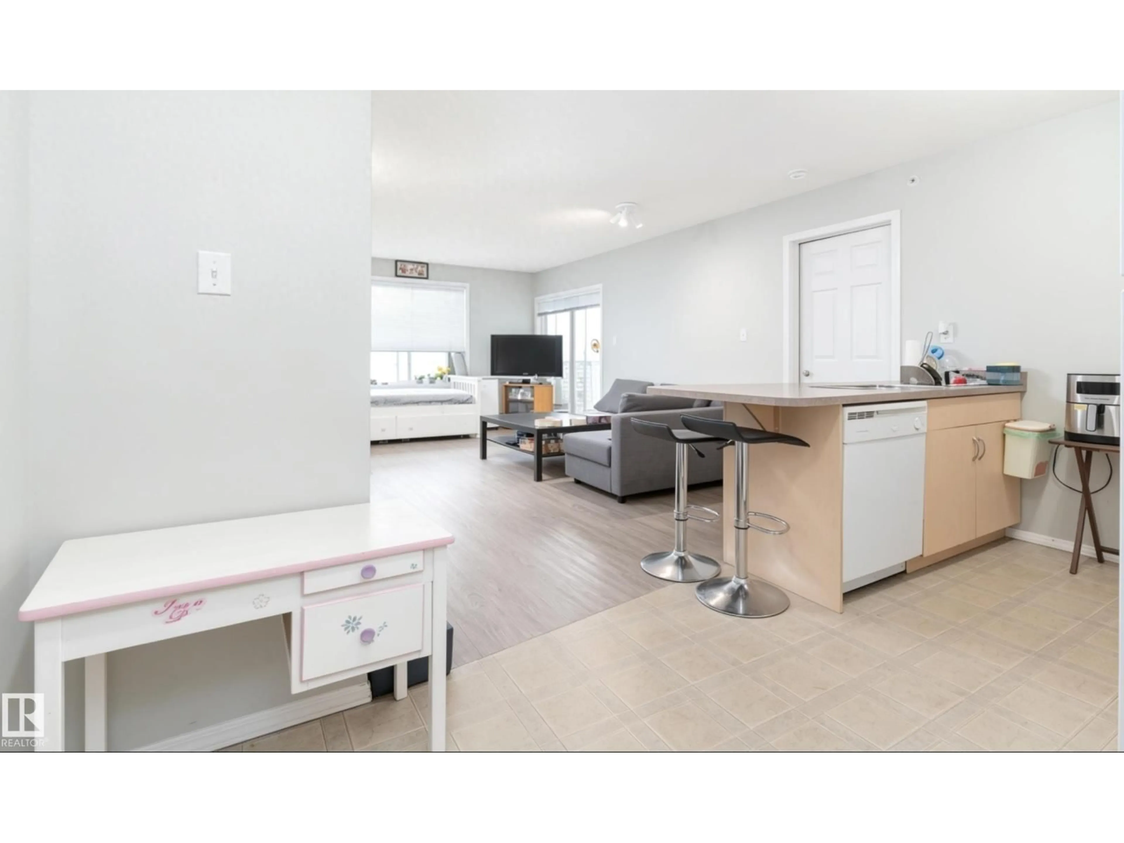 A pic of a room for 418 - 4310 33 ST, Stony Plain Alberta T7Z0A8