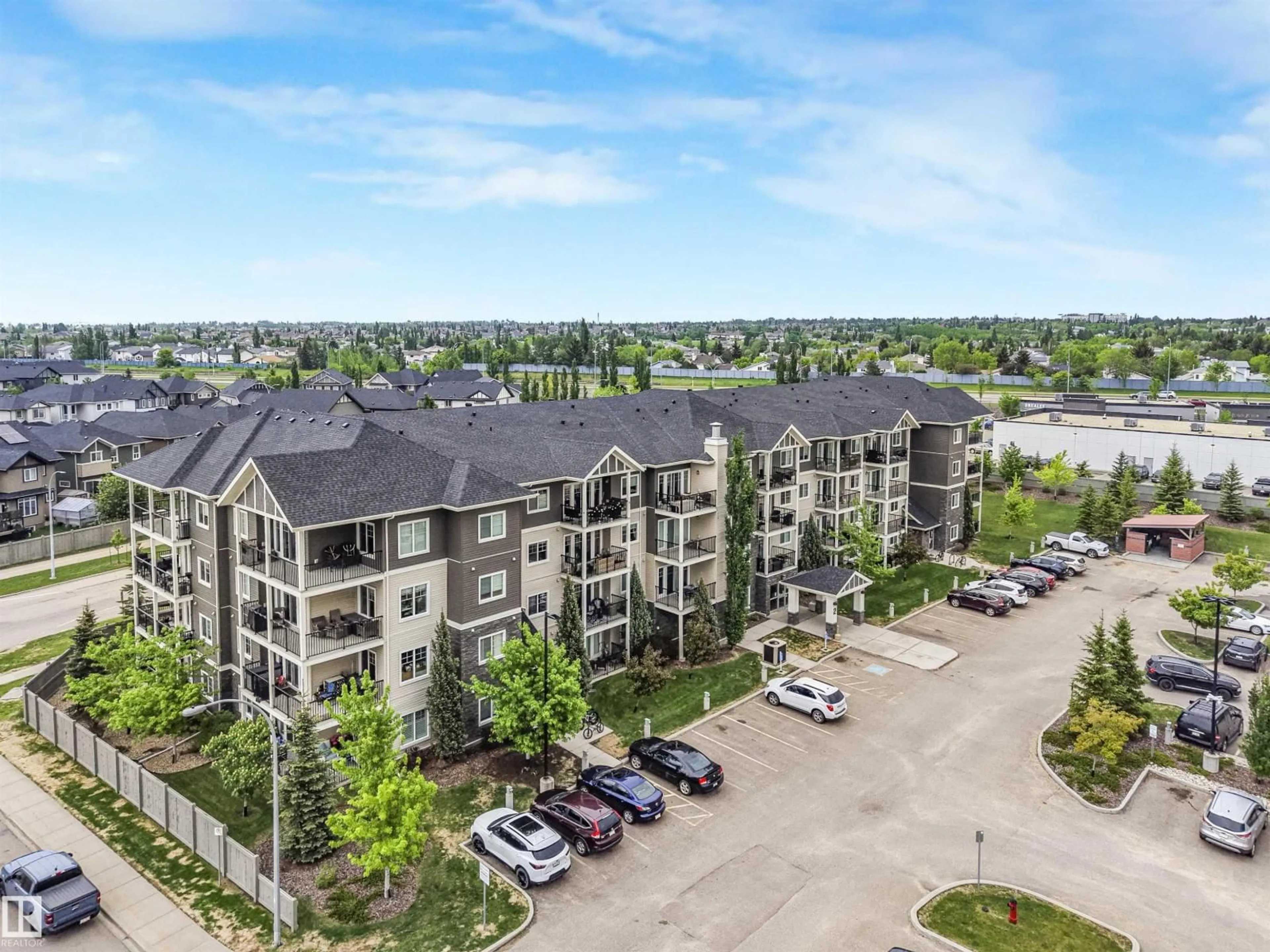 A pic from outside/outdoor area/front of a property/back of a property/a pic from drone, unknown for 1103 AUGUSTINE CR, Sherwood Park Alberta T8H0X8