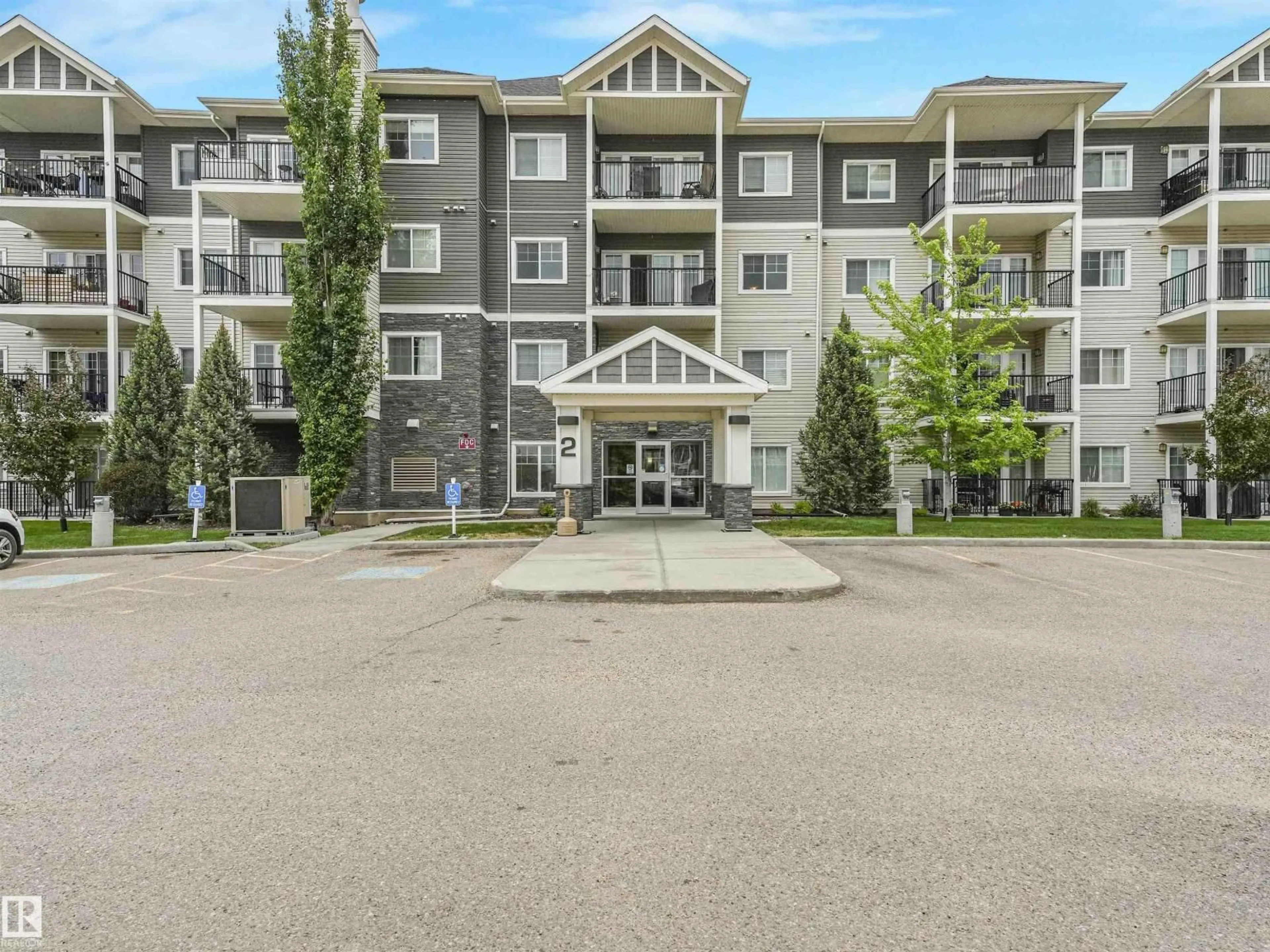Unknown for 1103 AUGUSTINE CR, Sherwood Park Alberta T8H0X8