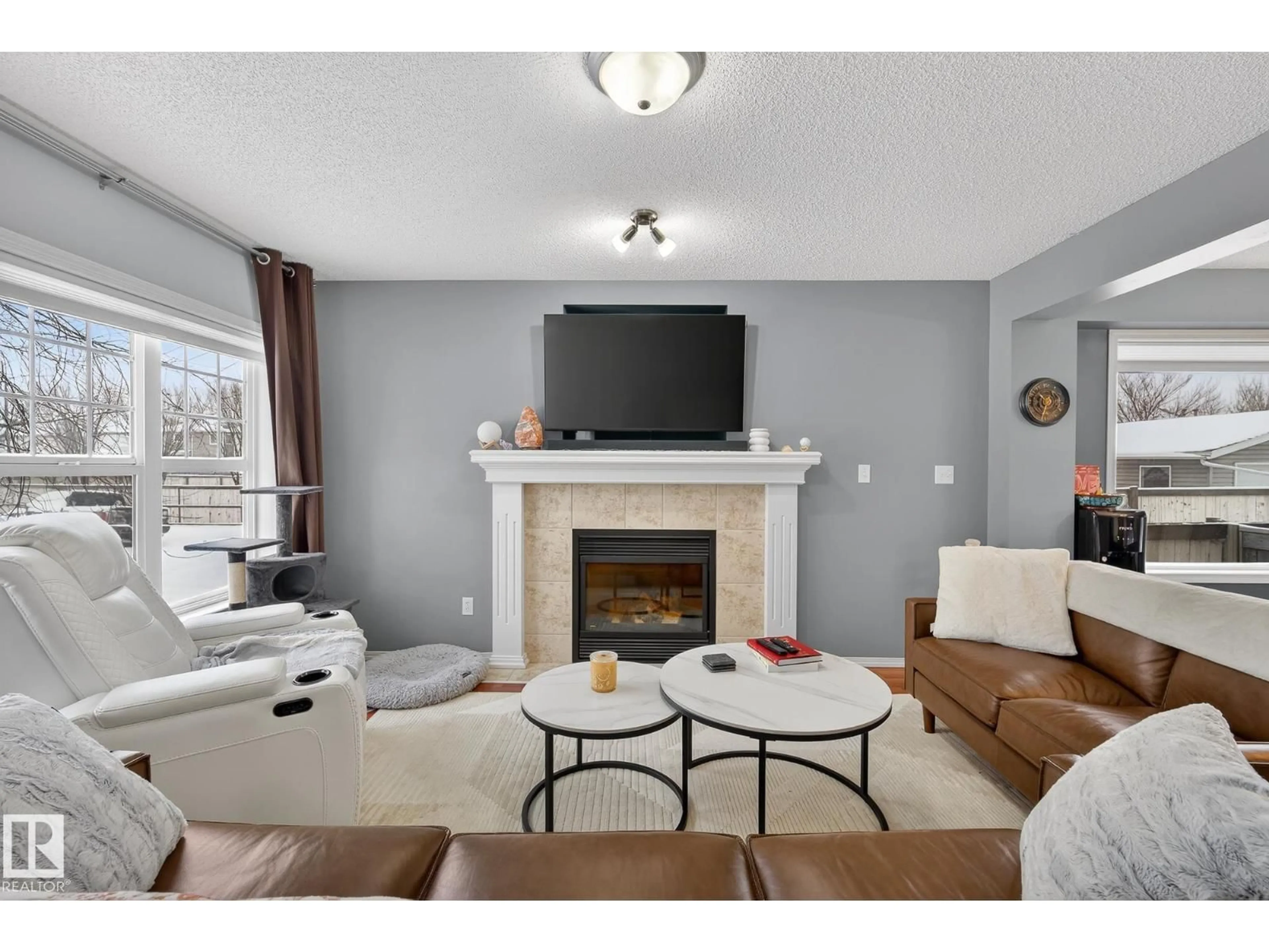 Living room with furniture, unknown for 67 SUMMERFIELD PT, Sherwood Park Alberta T8H2P6