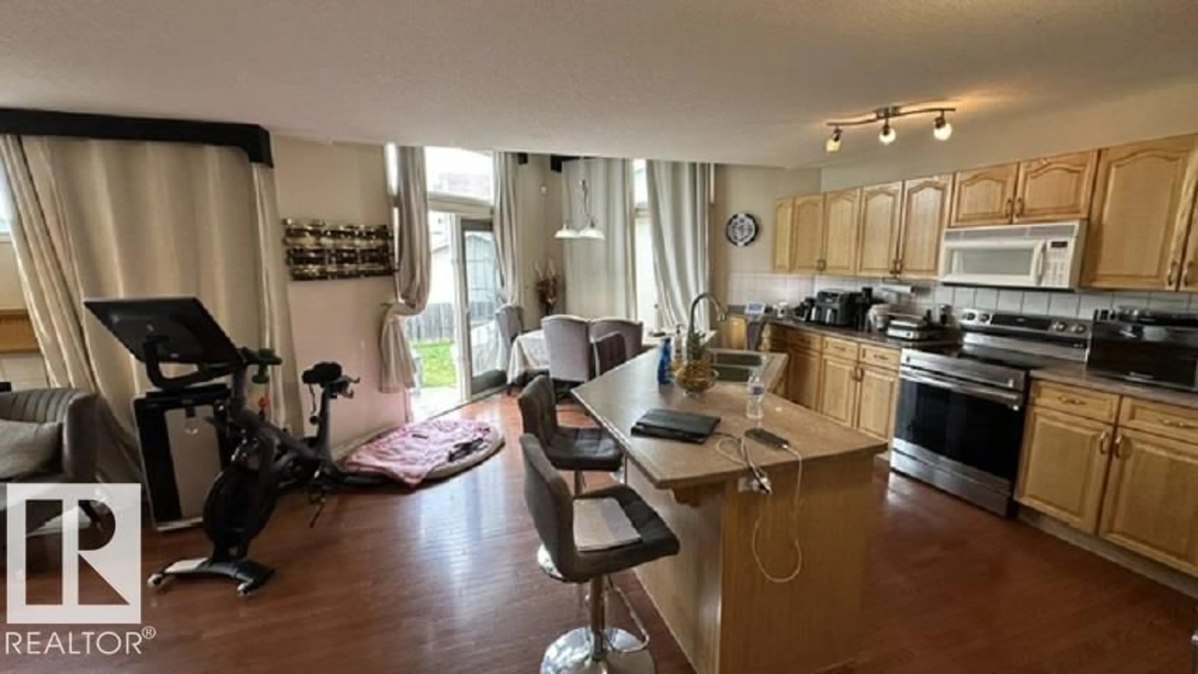 Unknown for 201 FOXBORO CV, Sherwood Park Alberta T8A6N8