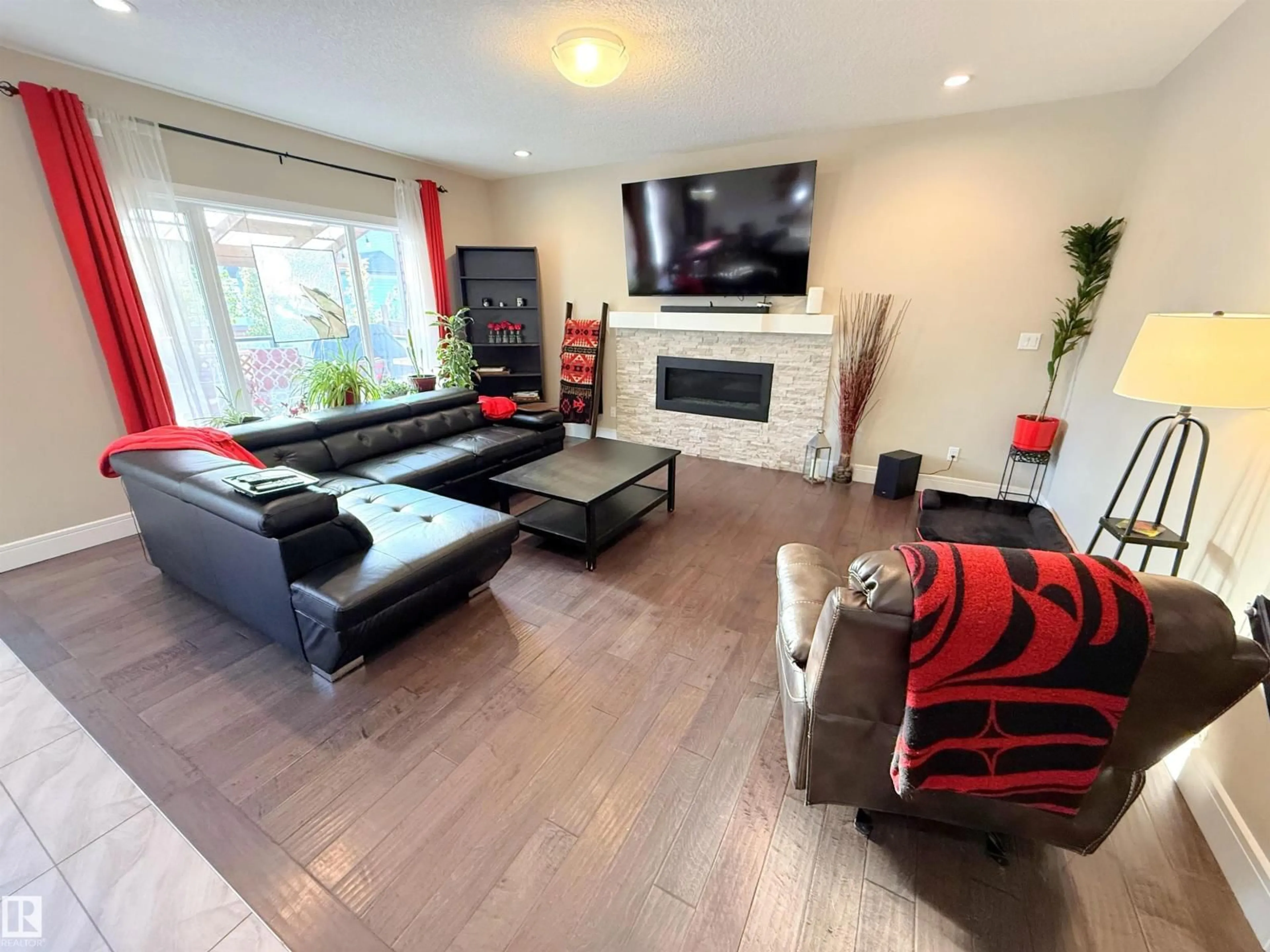 Living room with furniture, unknown for 23 DILLWORTH CR, Spruce Grove Alberta T7X0E6
