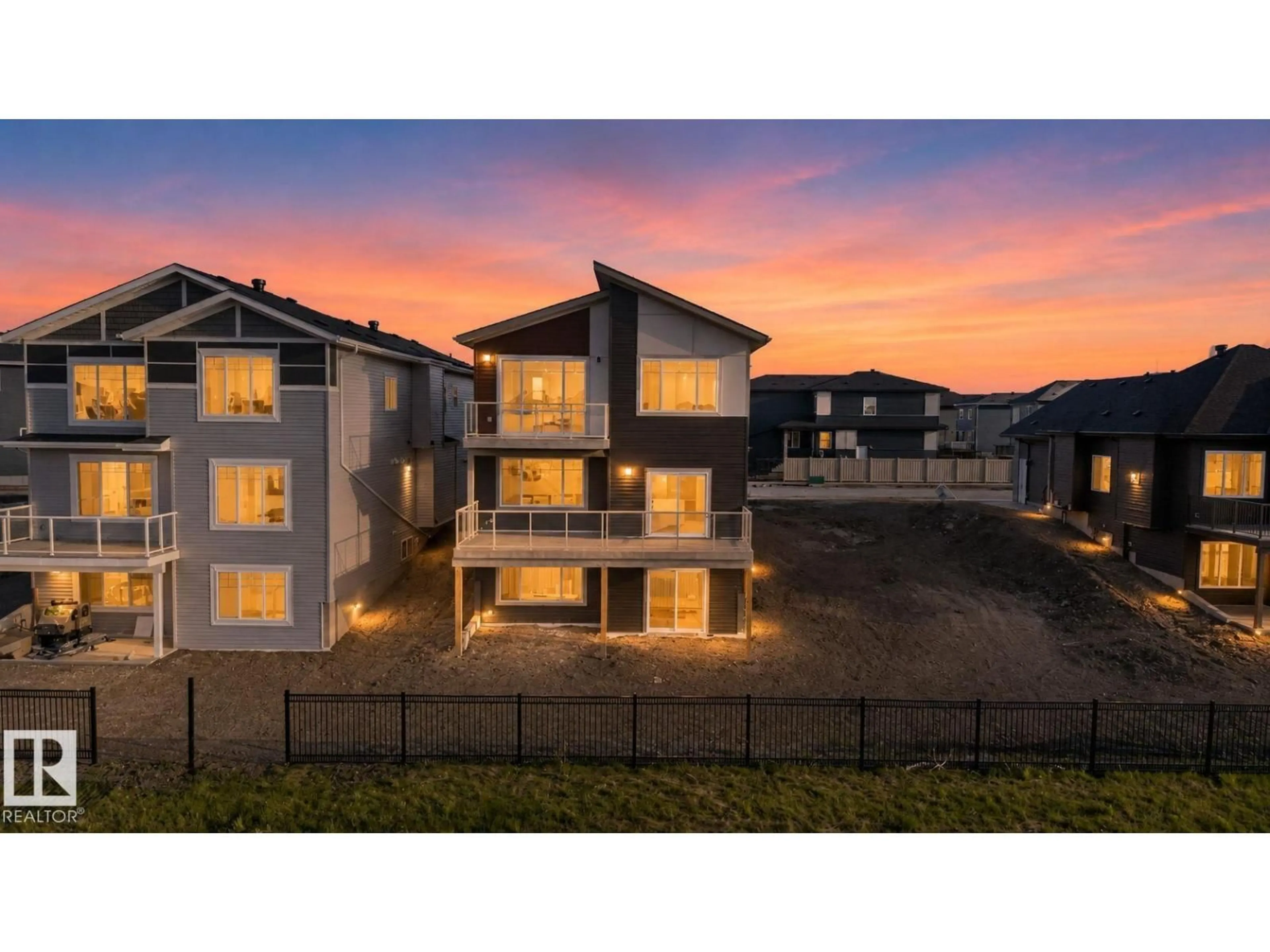A pic from outside/outdoor area/front of a property/back of a property/a pic from drone, building for 76 ELDRIDGE PT, St. Albert Alberta T8N8C4