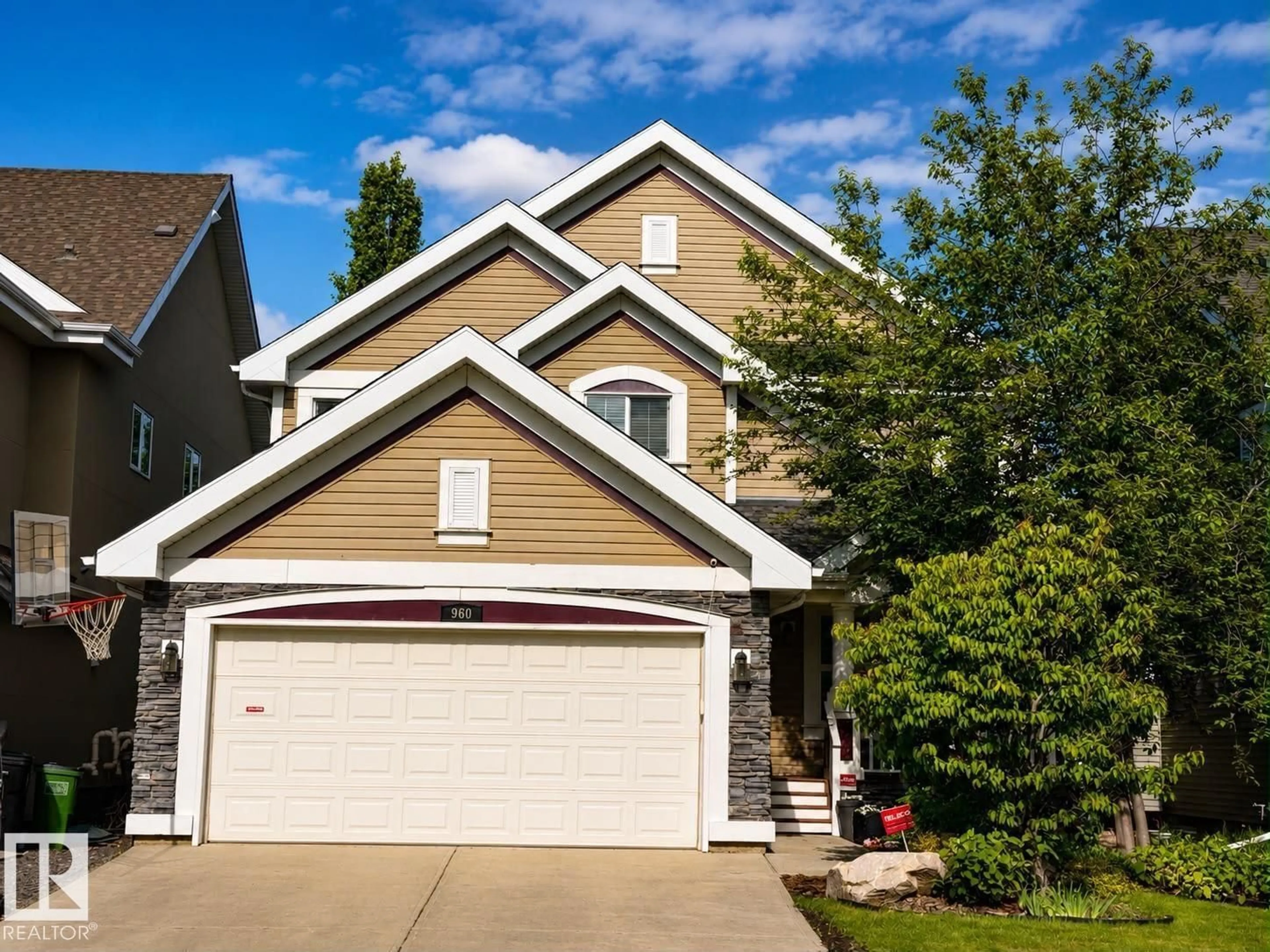 Home with vinyl exterior material, street for 960 SUMMERSIDE LINK, Edmonton Alberta T6X0J9