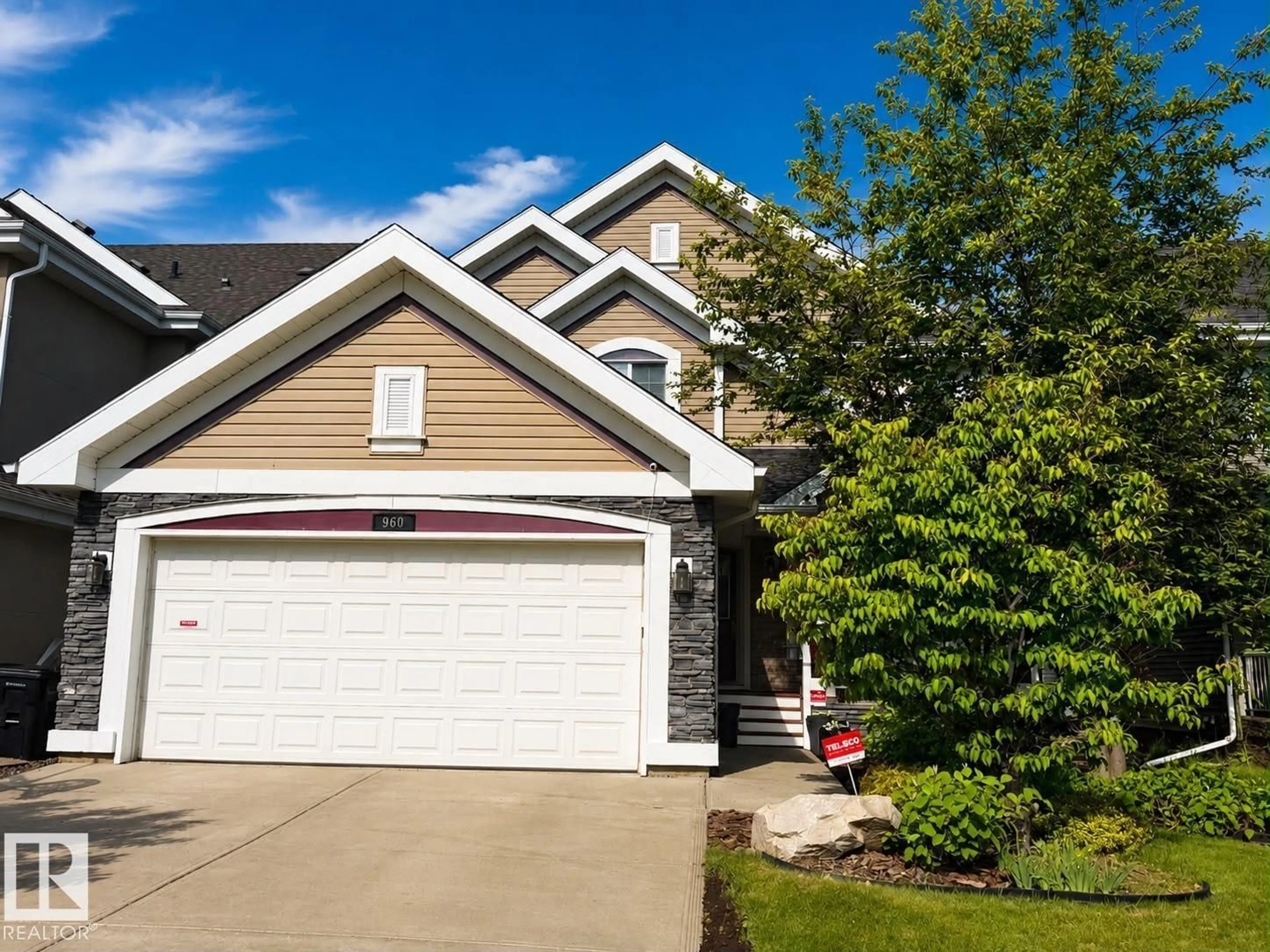 Home with vinyl exterior material, street for 960 SUMMERSIDE LINK, Edmonton Alberta T6X0J9