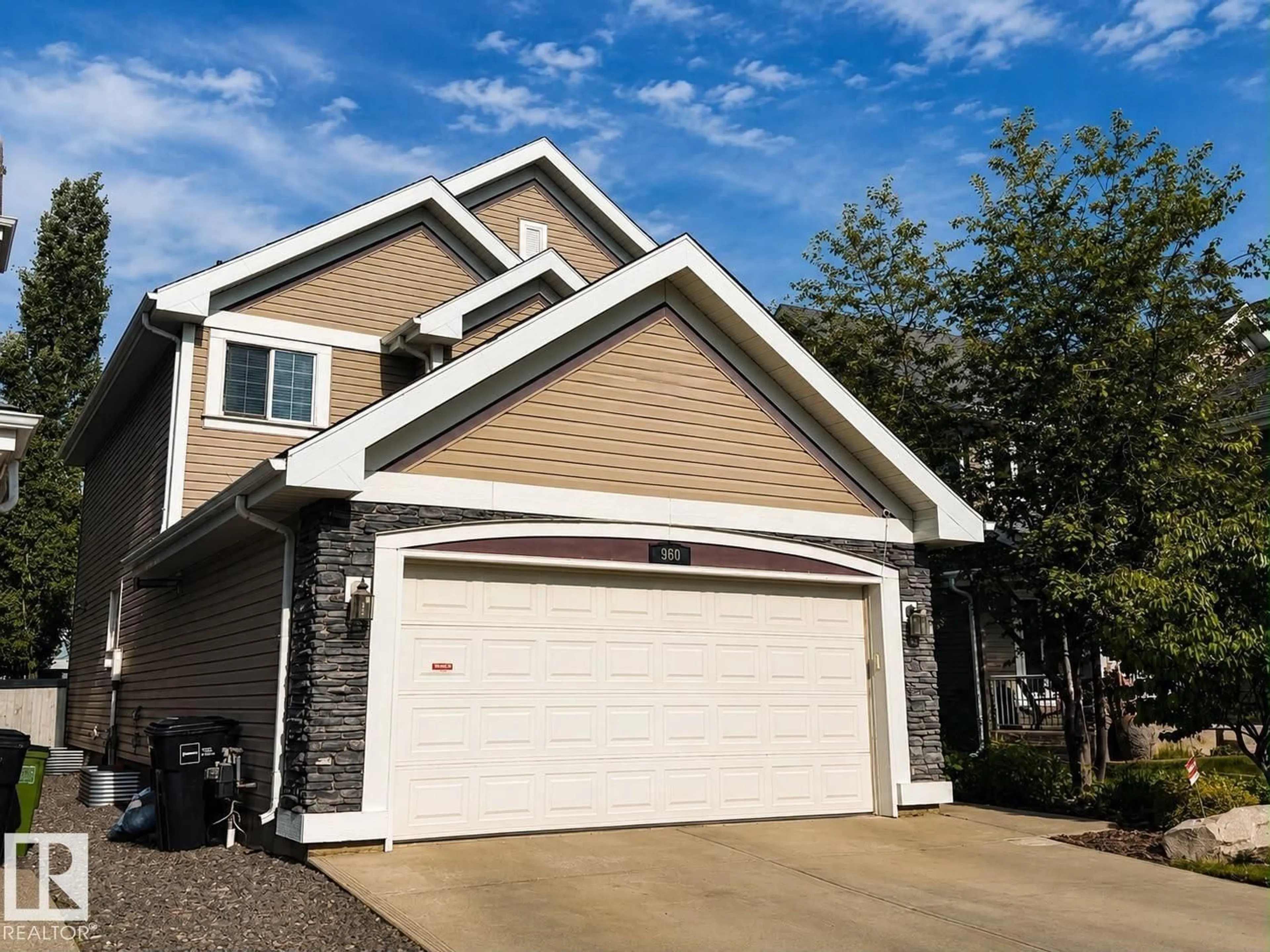 Home with vinyl exterior material, street for 960 SUMMERSIDE LINK, Edmonton Alberta T6X0J9