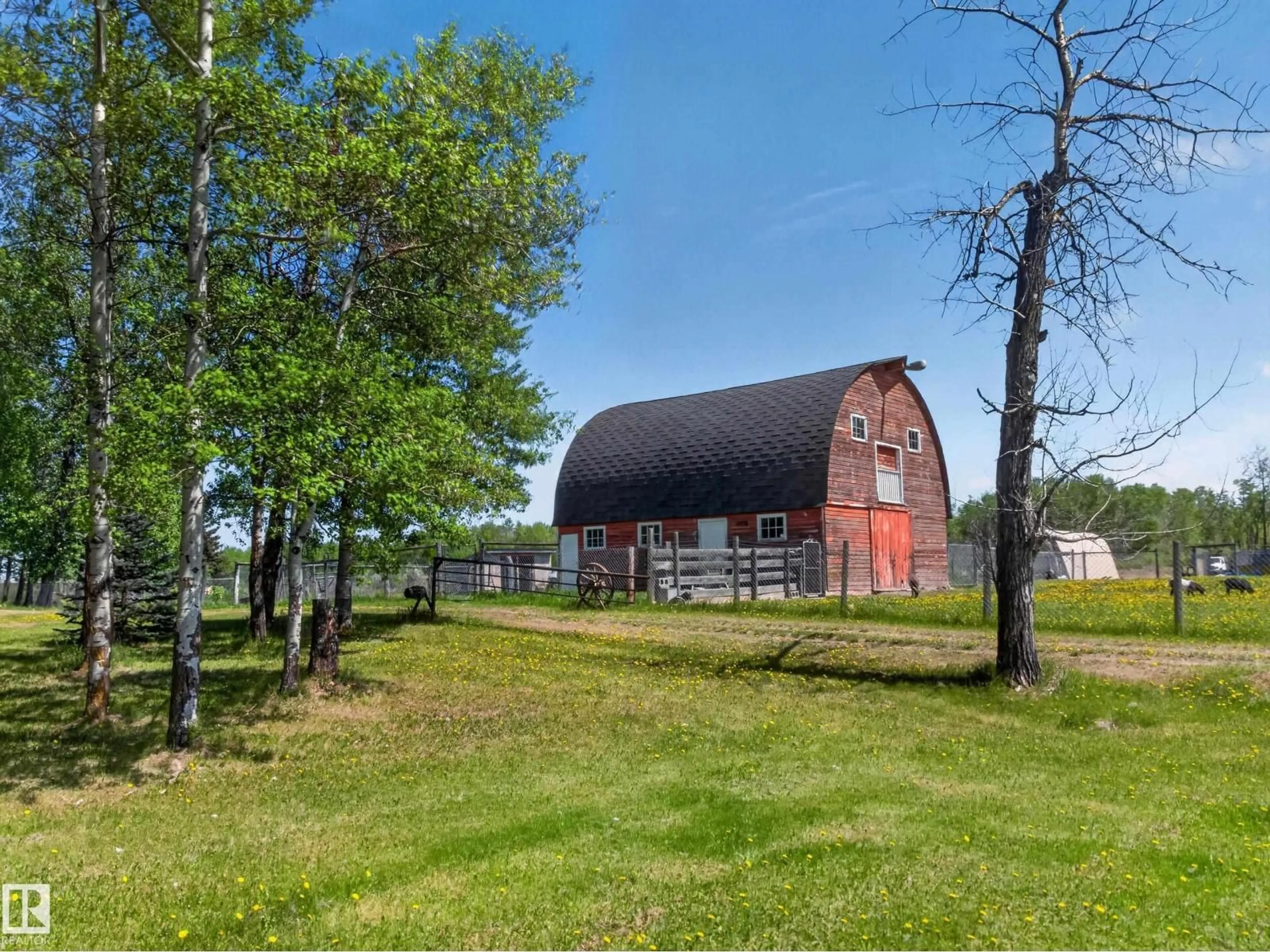 Shed for 22048 TWP ROAD 522, Rural Strathcona County Alberta T8E1G2