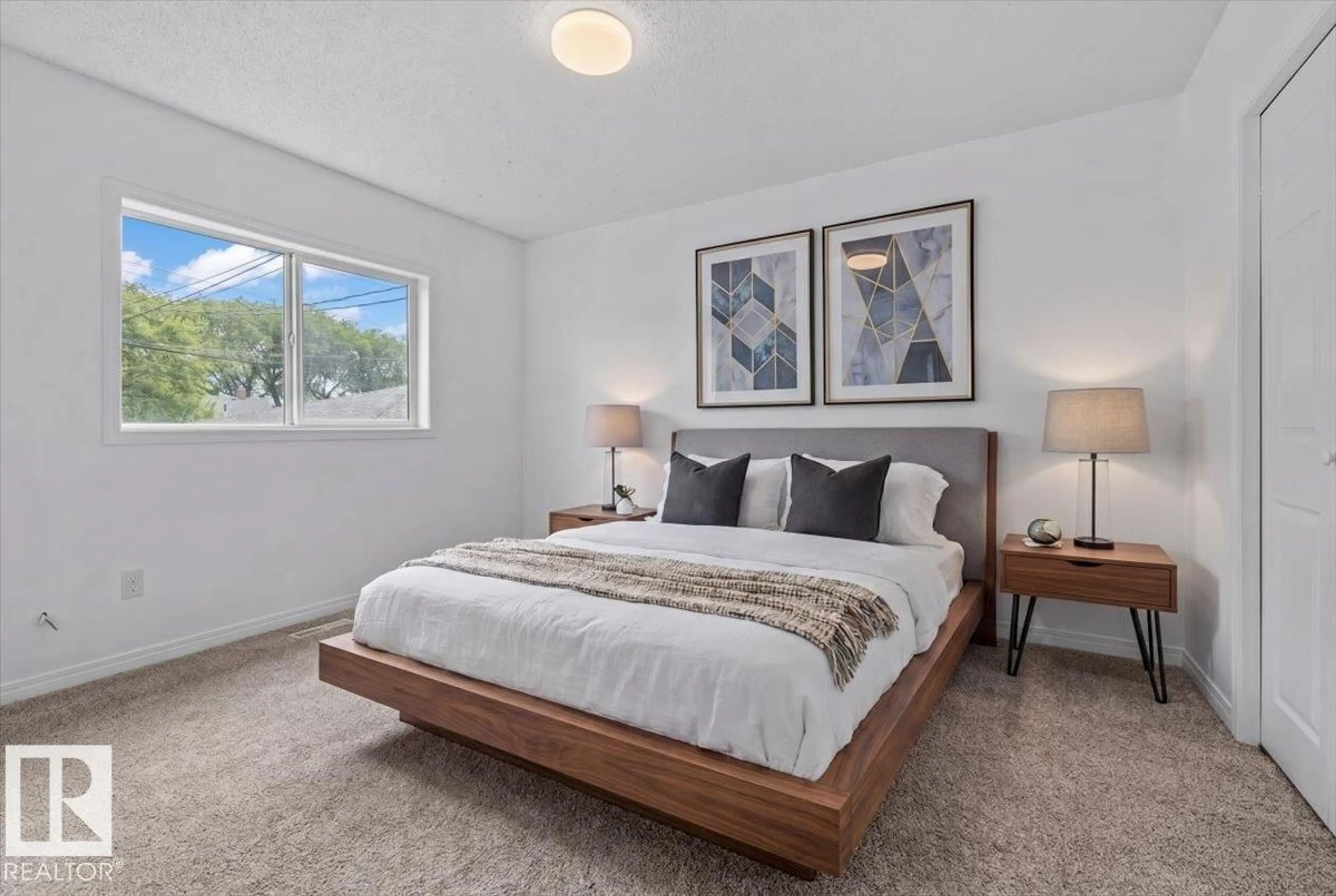 Bedroom with bed, unknown for NW - 11229 85 ST, Edmonton Alberta T5B3C6