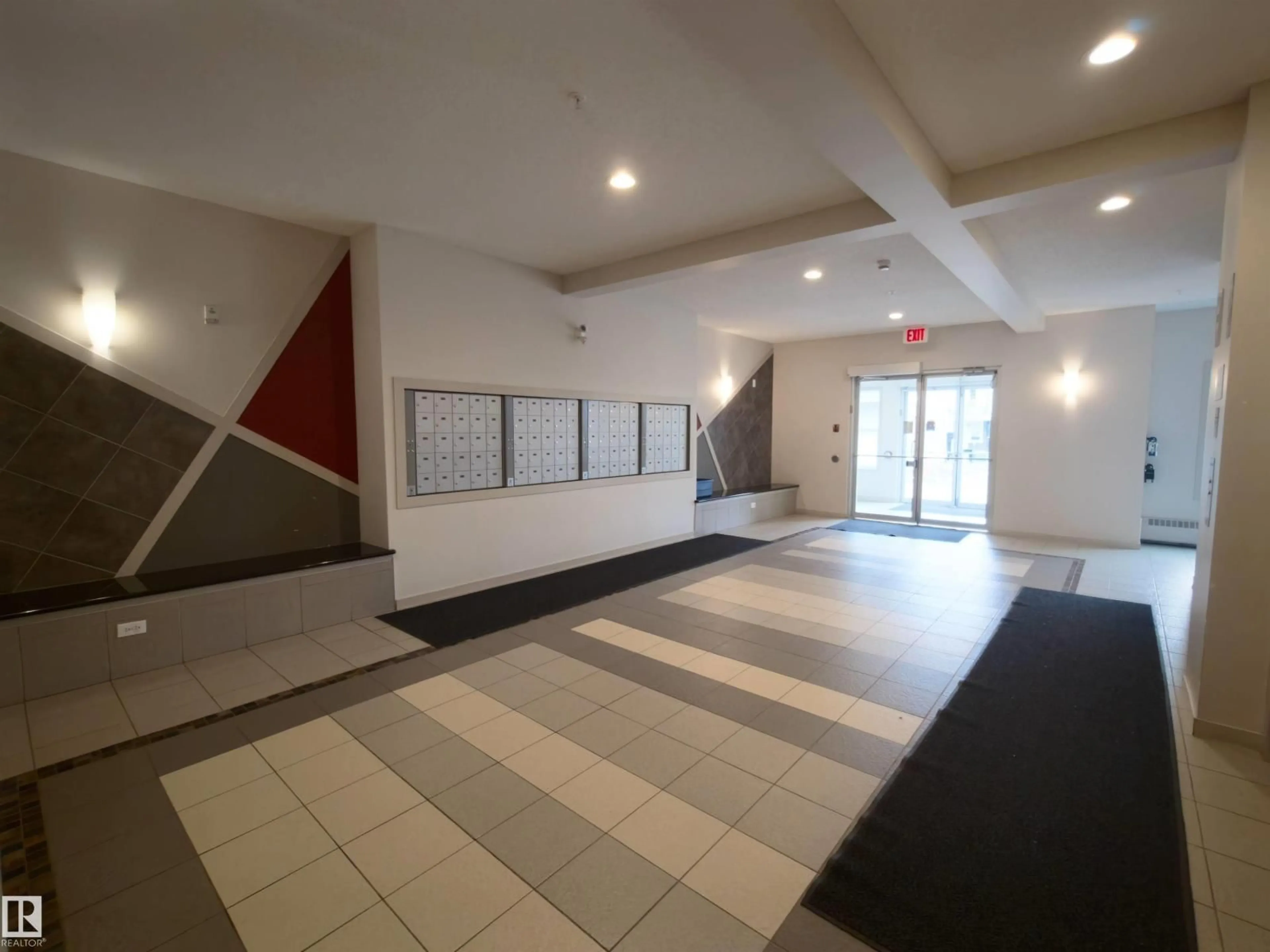 Indoor foyer for #419 - 1820 RUTHERFORD RD, Edmonton Alberta T6W2K6