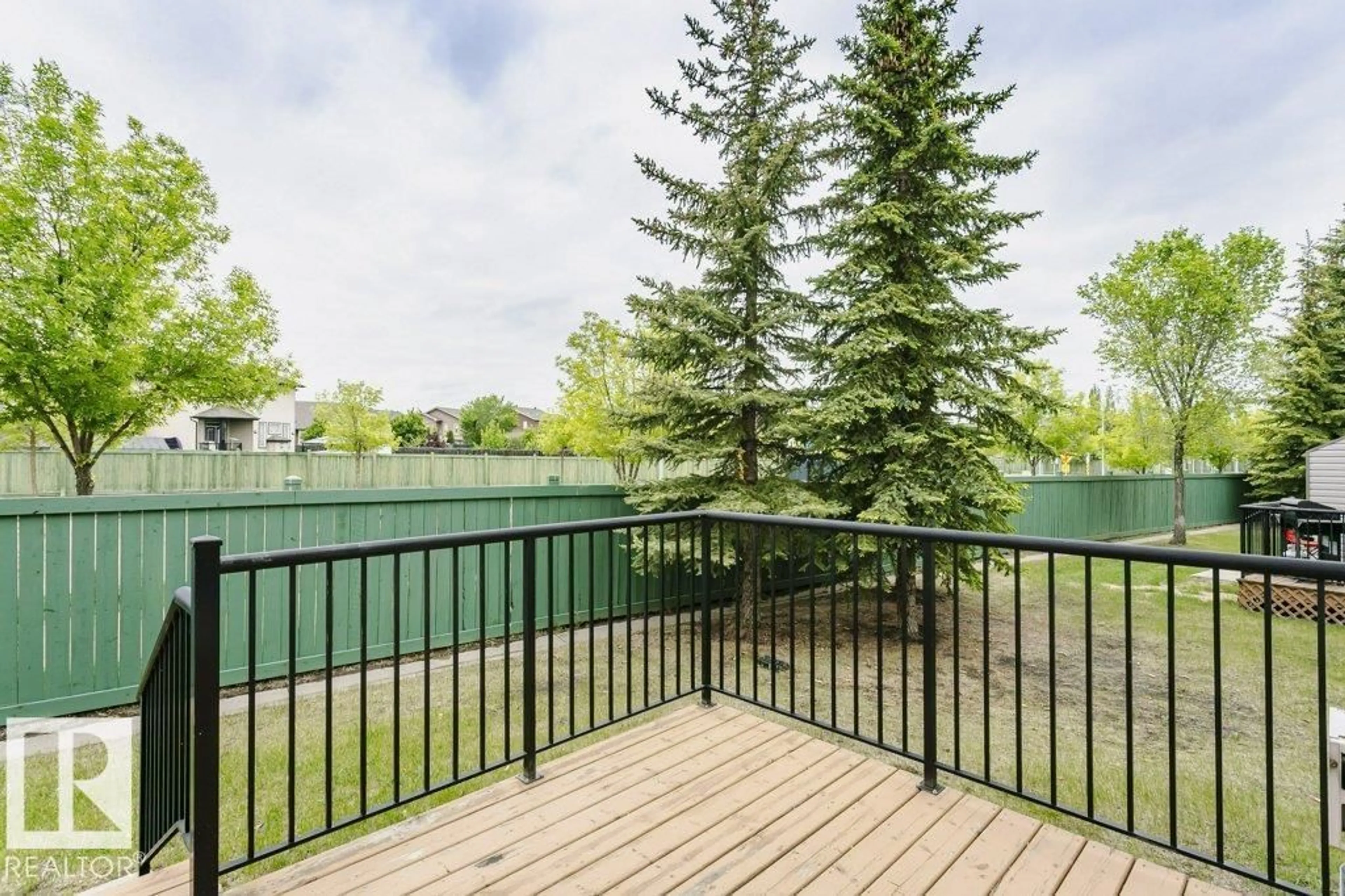 Patio, water/lake/river/ocean view for 15 - 21 WOODSMERE CL, Fort Saskatchewan Alberta T8L4S2