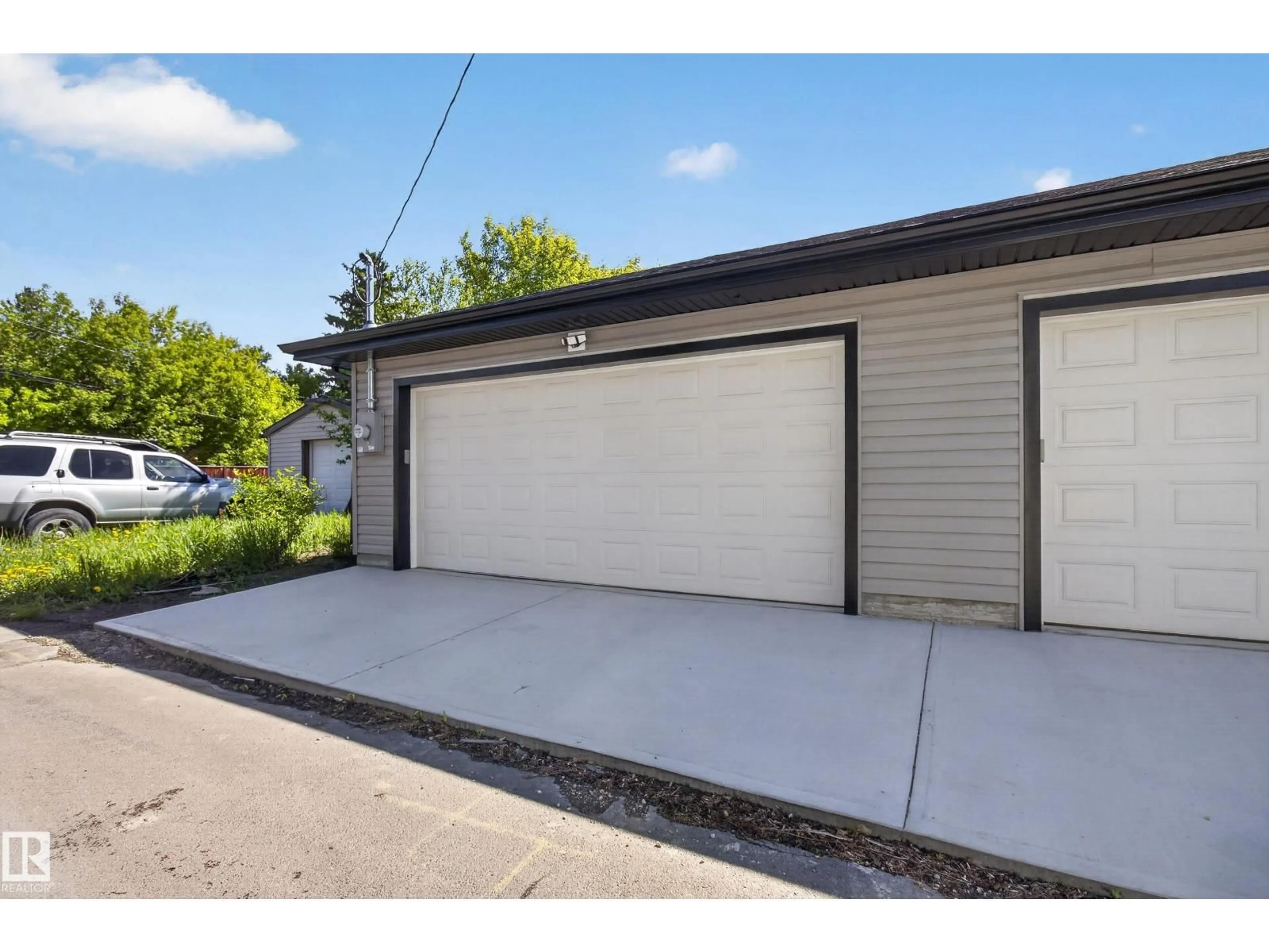 Indoor garage for NW - 10508 162 ST, Edmonton Alberta T5P3M5