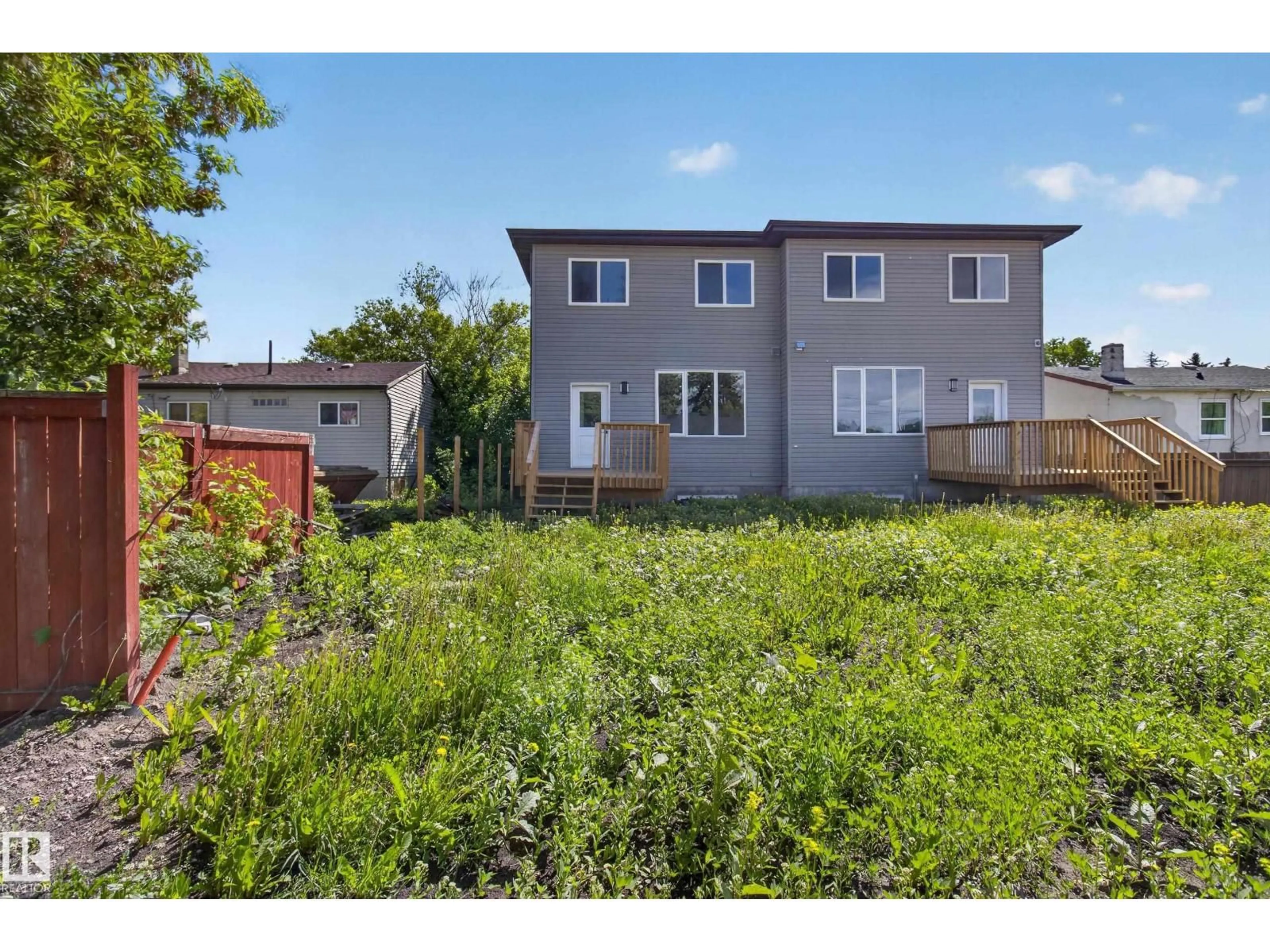 A pic from outside/outdoor area/front of a property/back of a property/a pic from drone, street for NW - 10508 162 ST, Edmonton Alberta T5P3M5