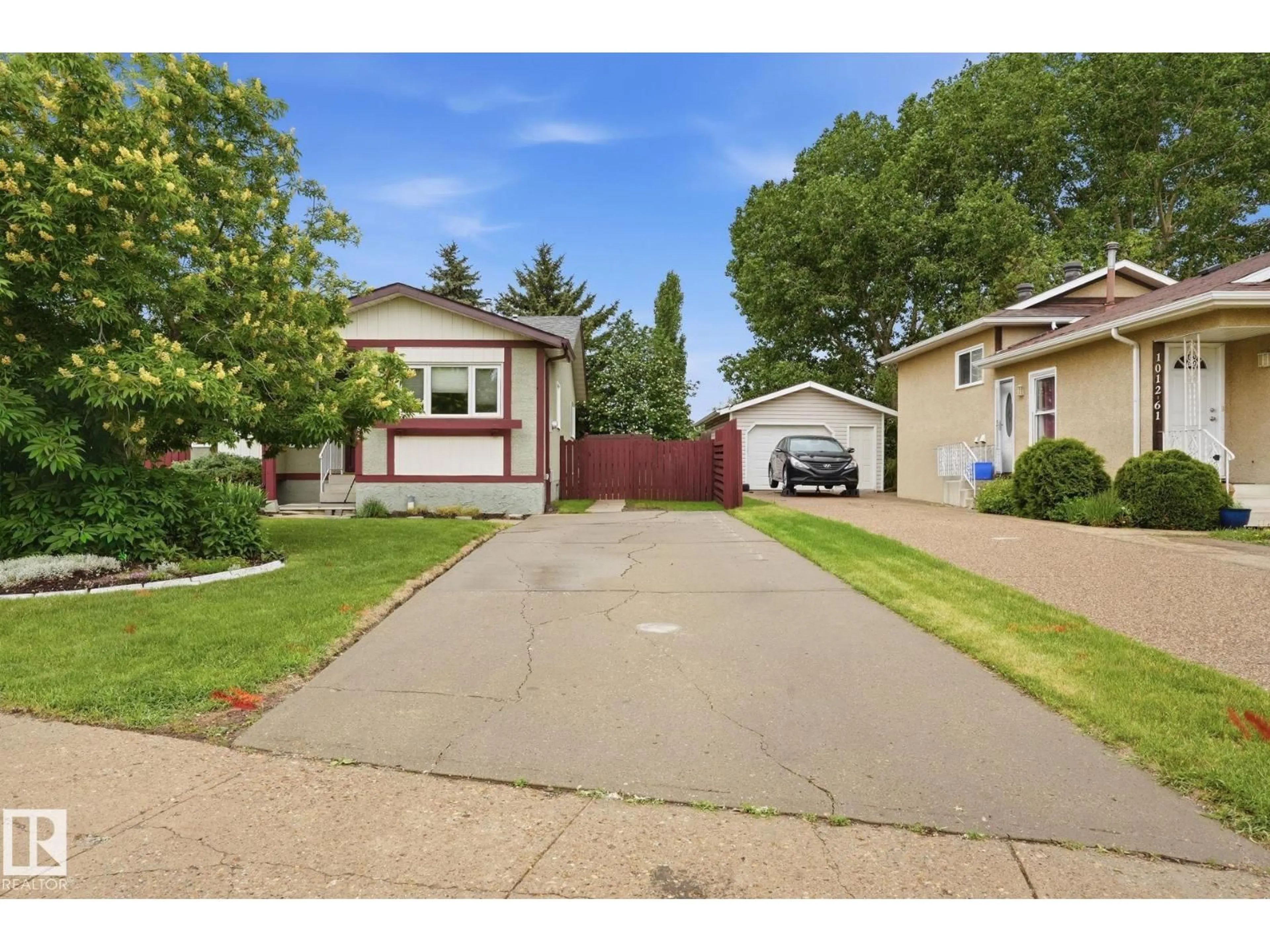 Unknown for 1008 61 ST, Edmonton Alberta T6L2G5