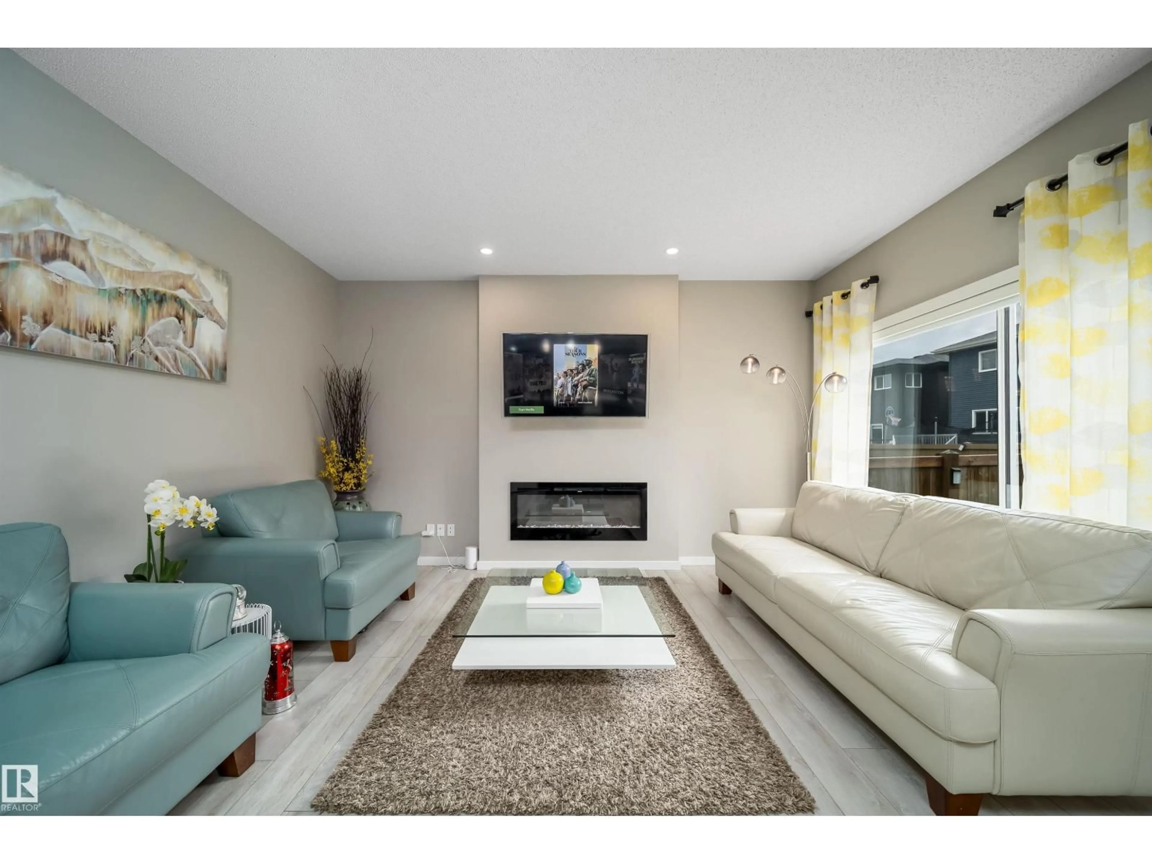 Living room with furniture, unknown for 2417 WONNACOTT CT, Edmonton Alberta T6X2K5