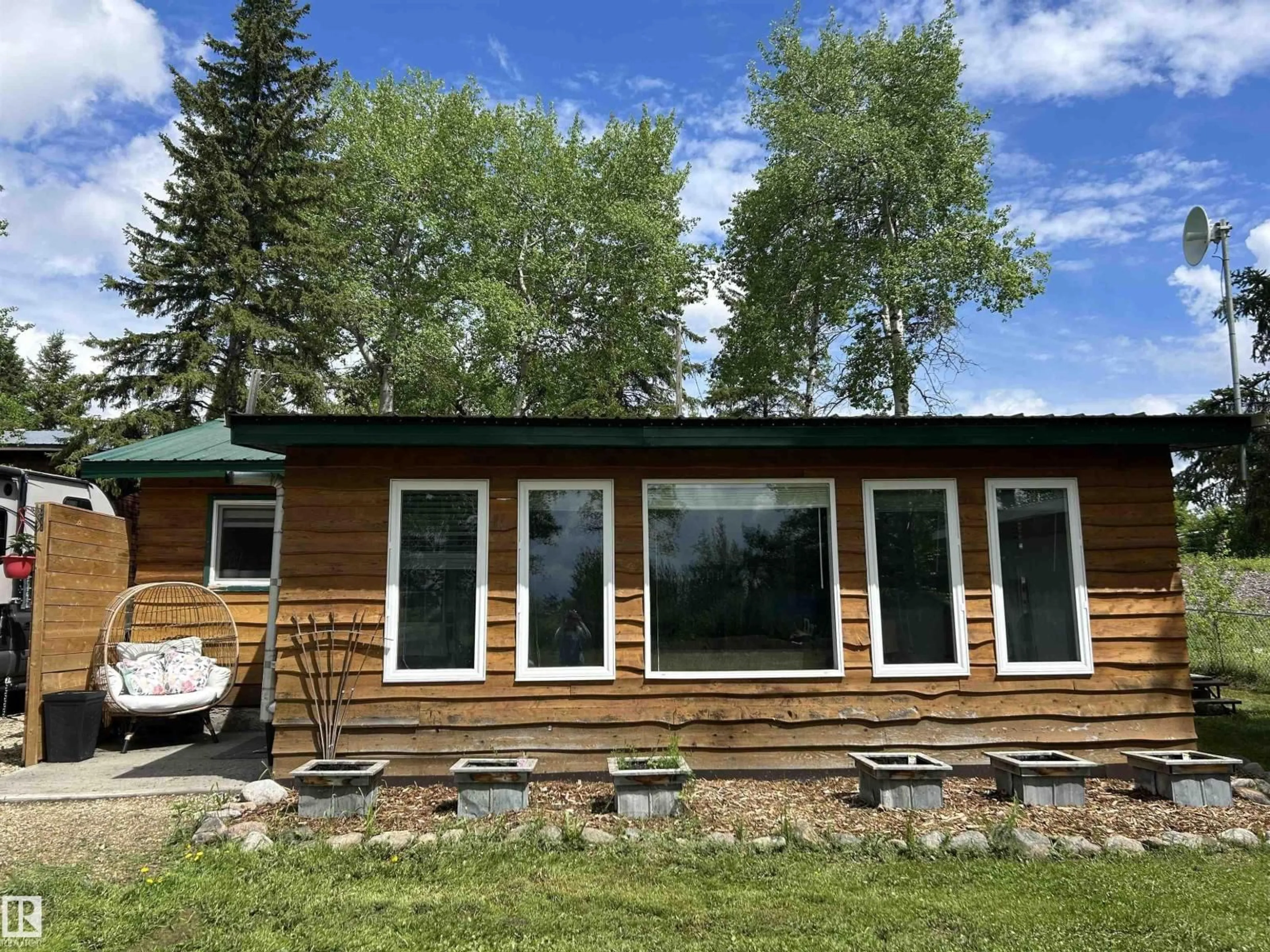 Home with vinyl exterior material, unknown for 177 - 51551 RANGE ROAD 212A, Rural Strathcona County Alberta T8G1B2