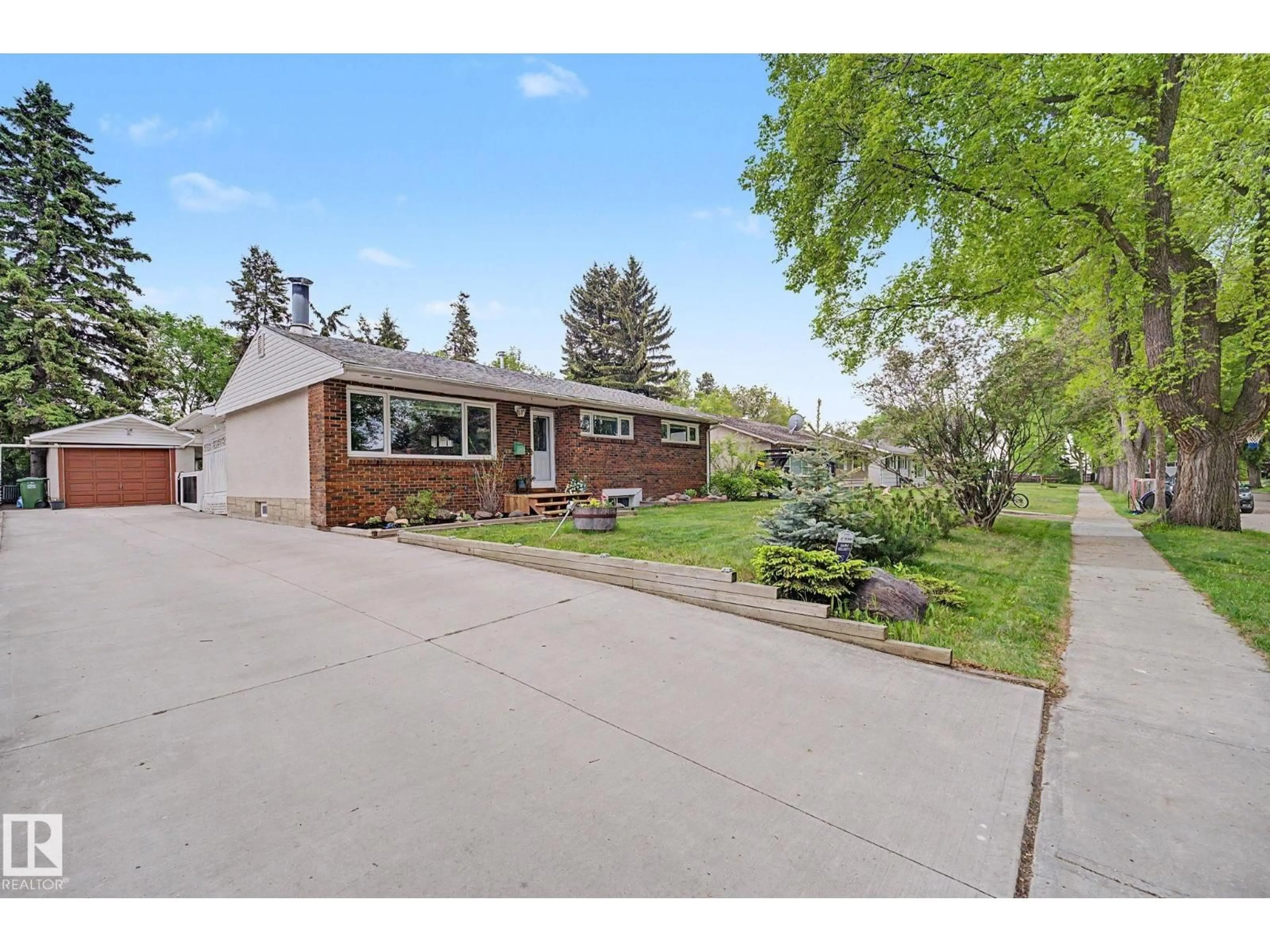 Unknown for 37 SUNNYSIDE CR, St. Albert Alberta T8N0J4