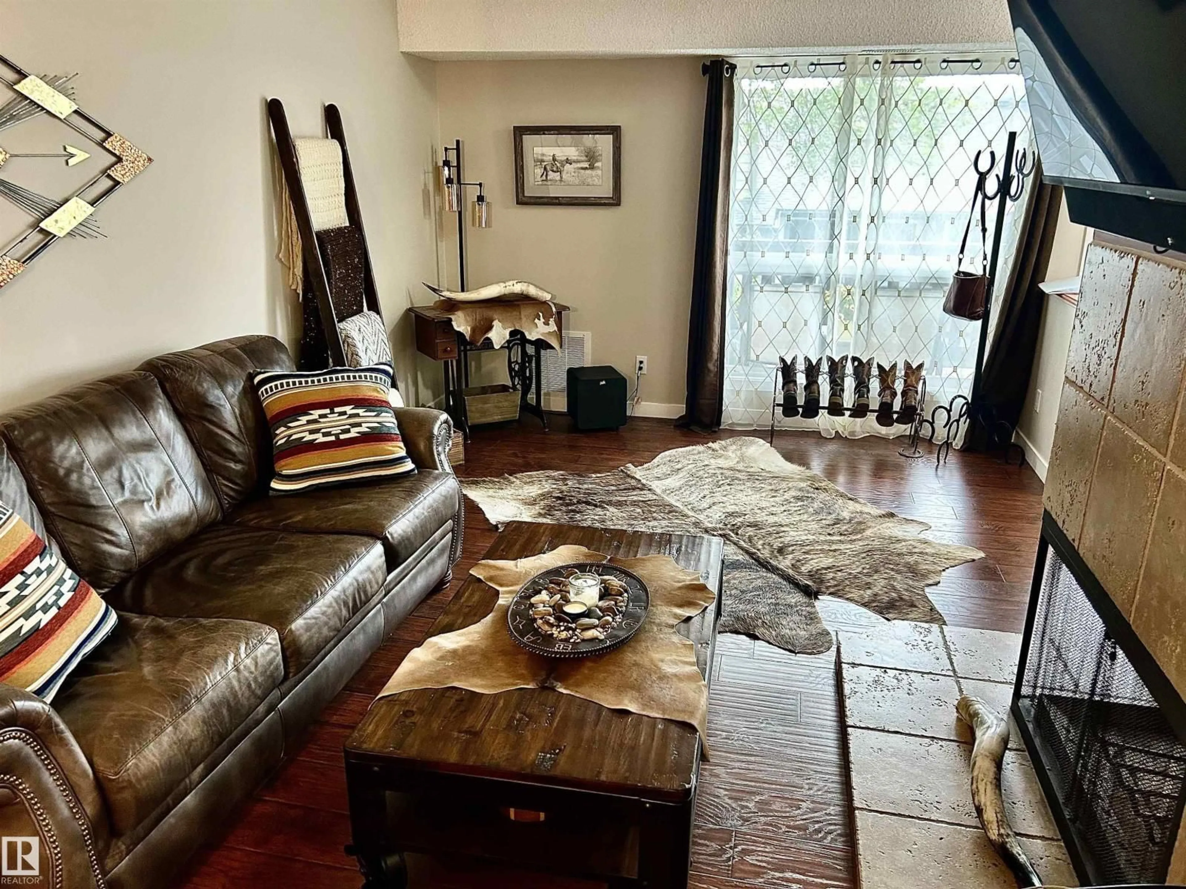 Living room with furniture, unknown for #152 - 152 WOODLANDS RD, St. Albert Alberta T8N5H1