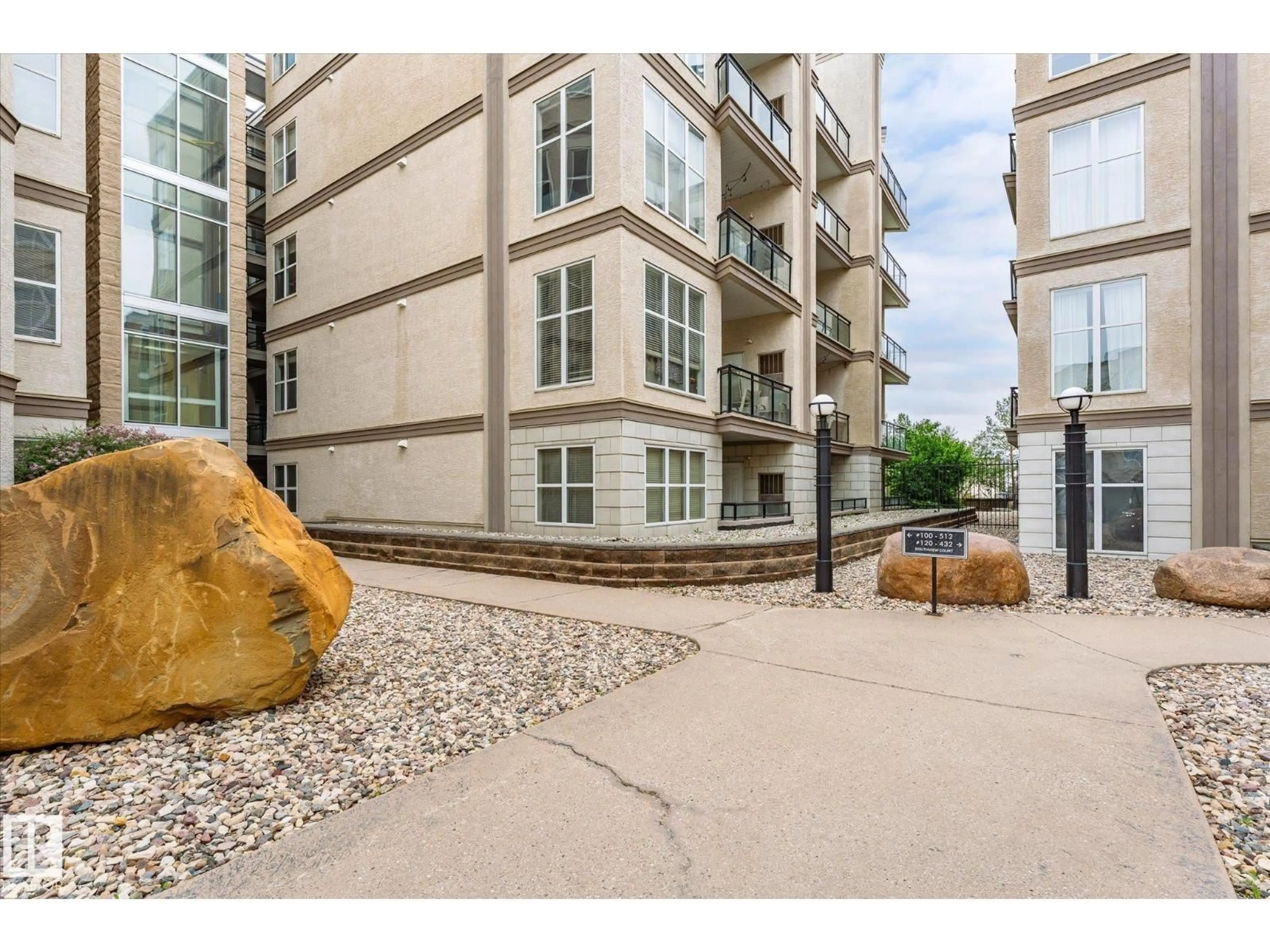 Patio, unknown for 209 - 4835 104A ST NW, Edmonton Alberta T6H0R5