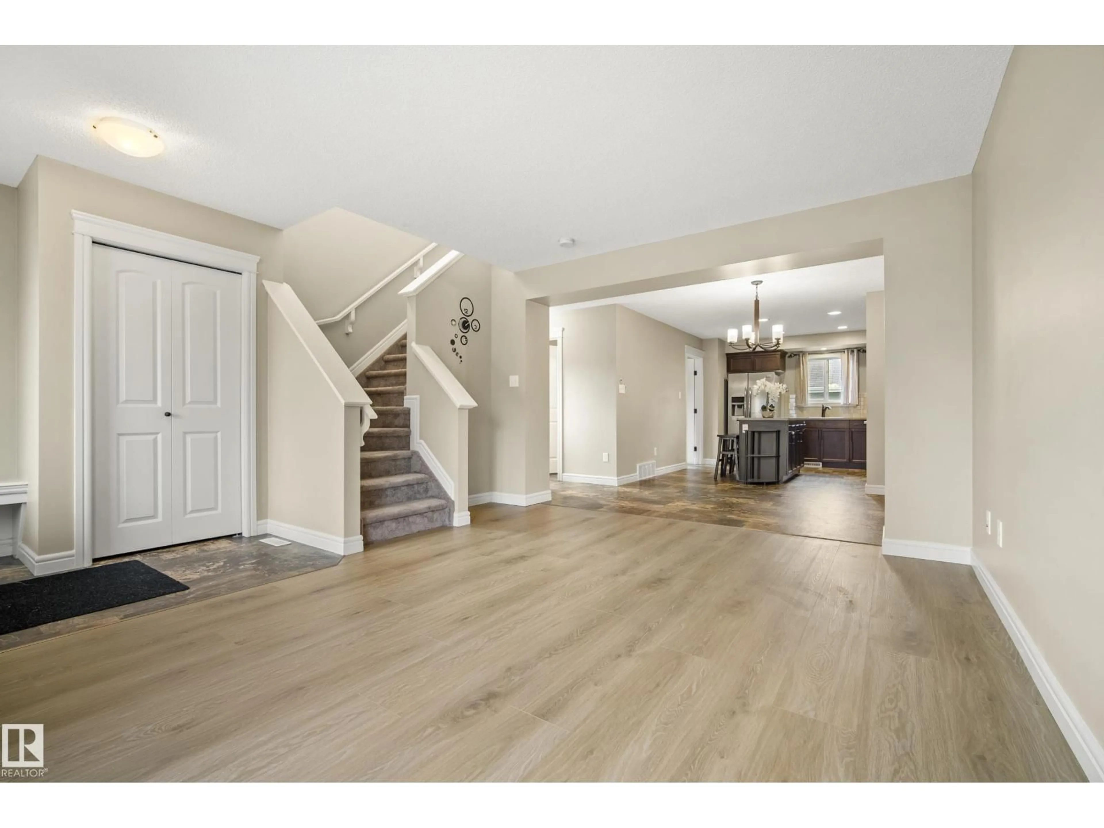 Indoor entryway for 161 DESROCHERS GATE, Edmonton Alberta T6W3H8
