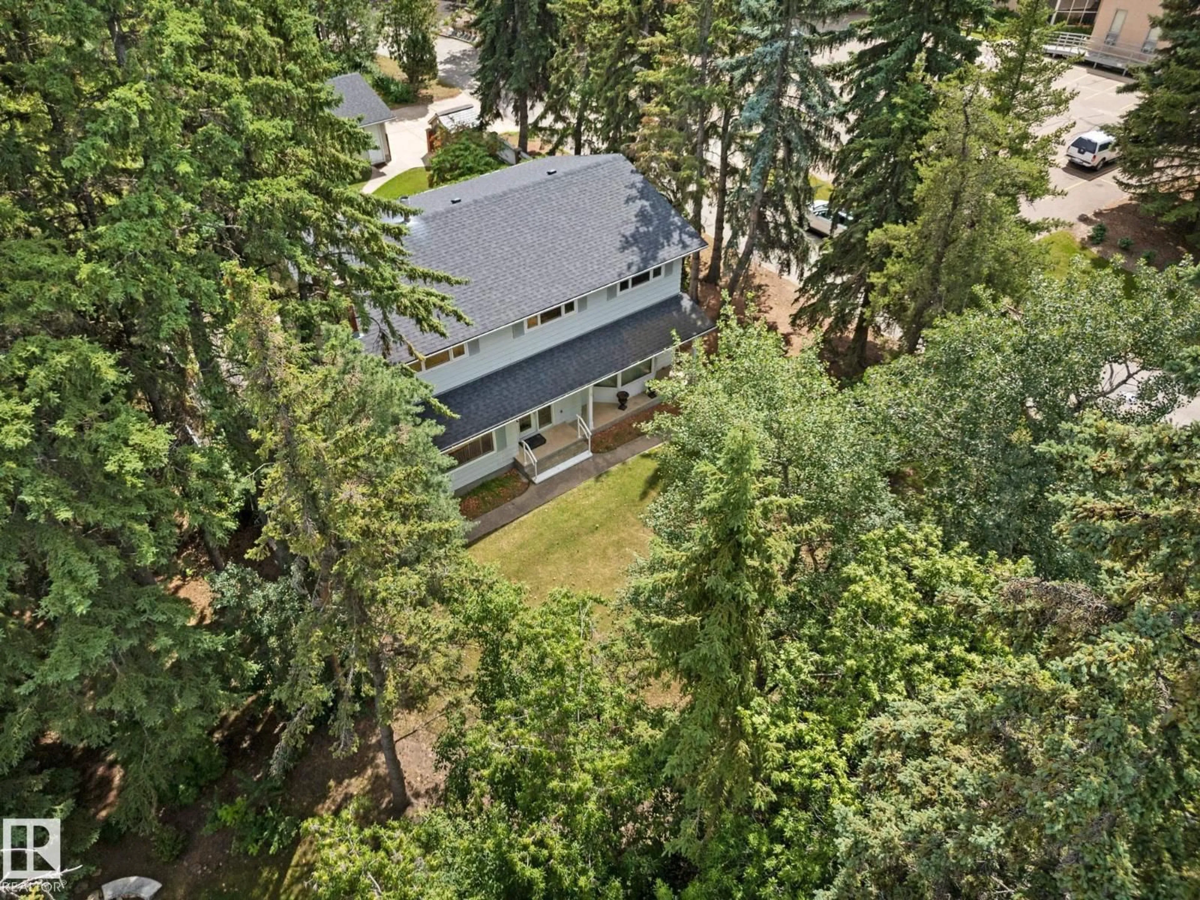 A pic from outside/outdoor area/front of a property/back of a property/a pic from drone, forest/trees view for 9 GLENVIEW CR, St. Albert Alberta T8N1B6
