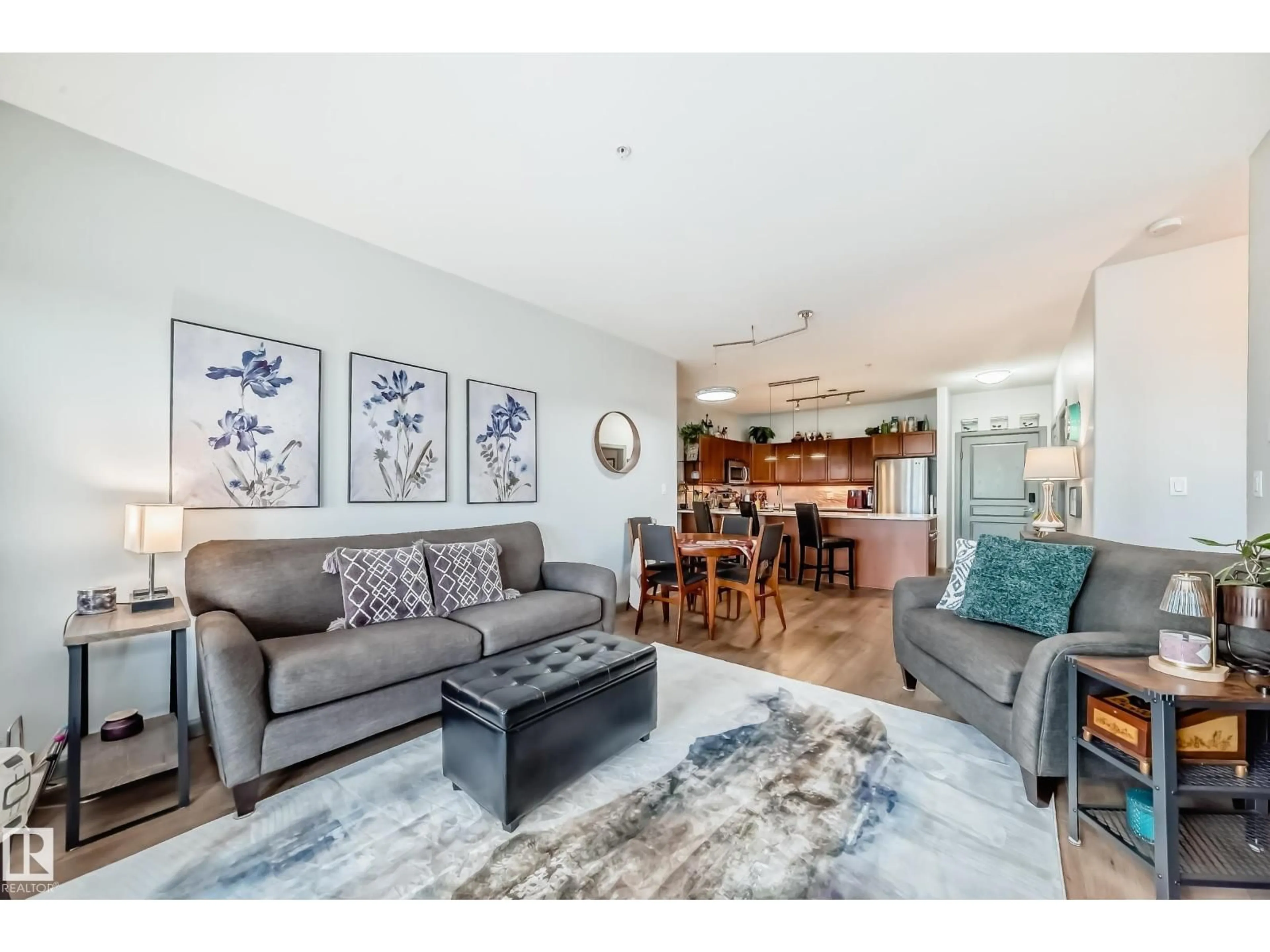 Living room with furniture, unknown for 400 - 418 PALISADES WY, Sherwood Park Alberta T8H0H4