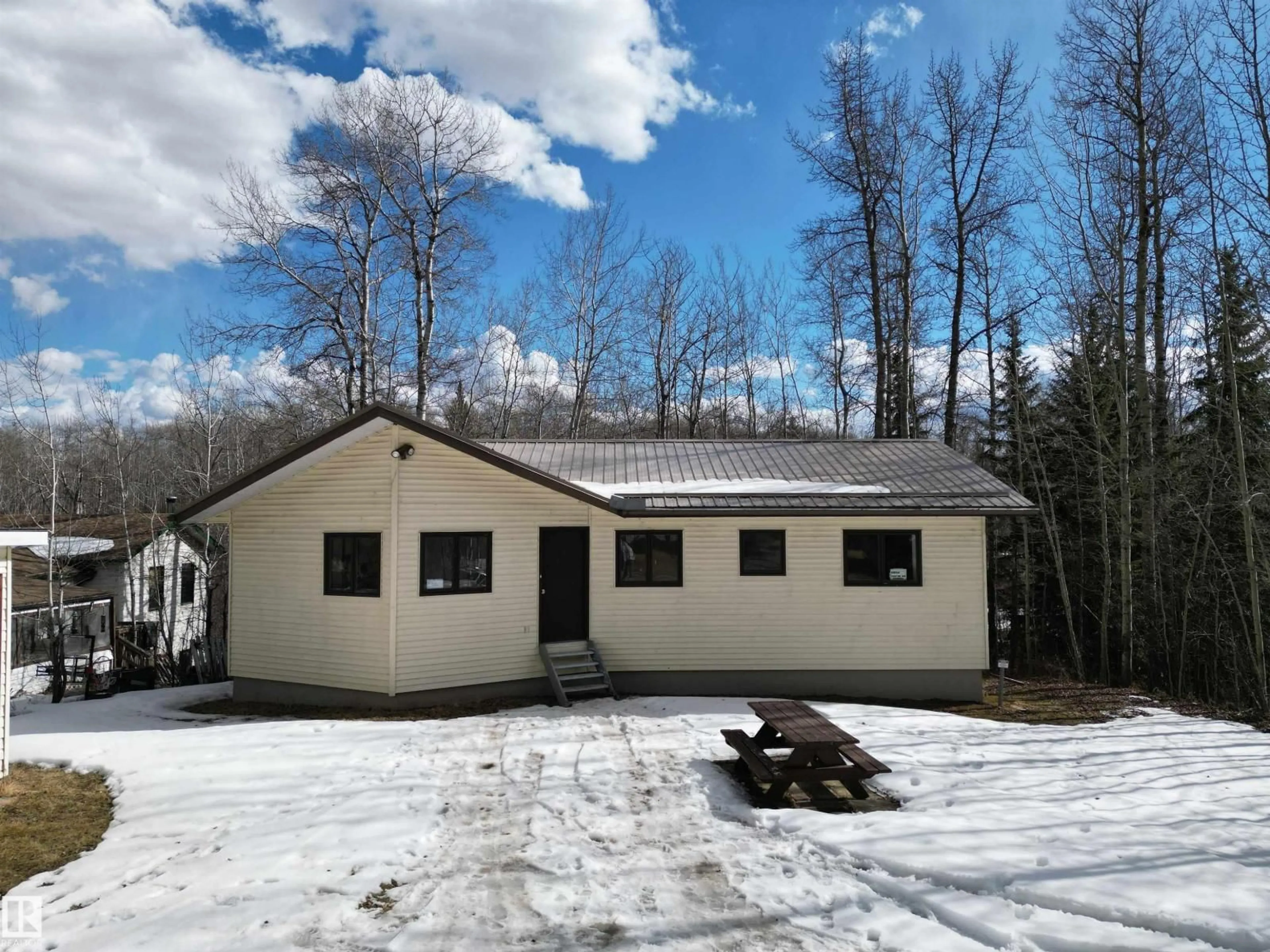 Unknown for 163 - 5415 TWP RD 594, Rural Barrhead County Alberta T7N1N2