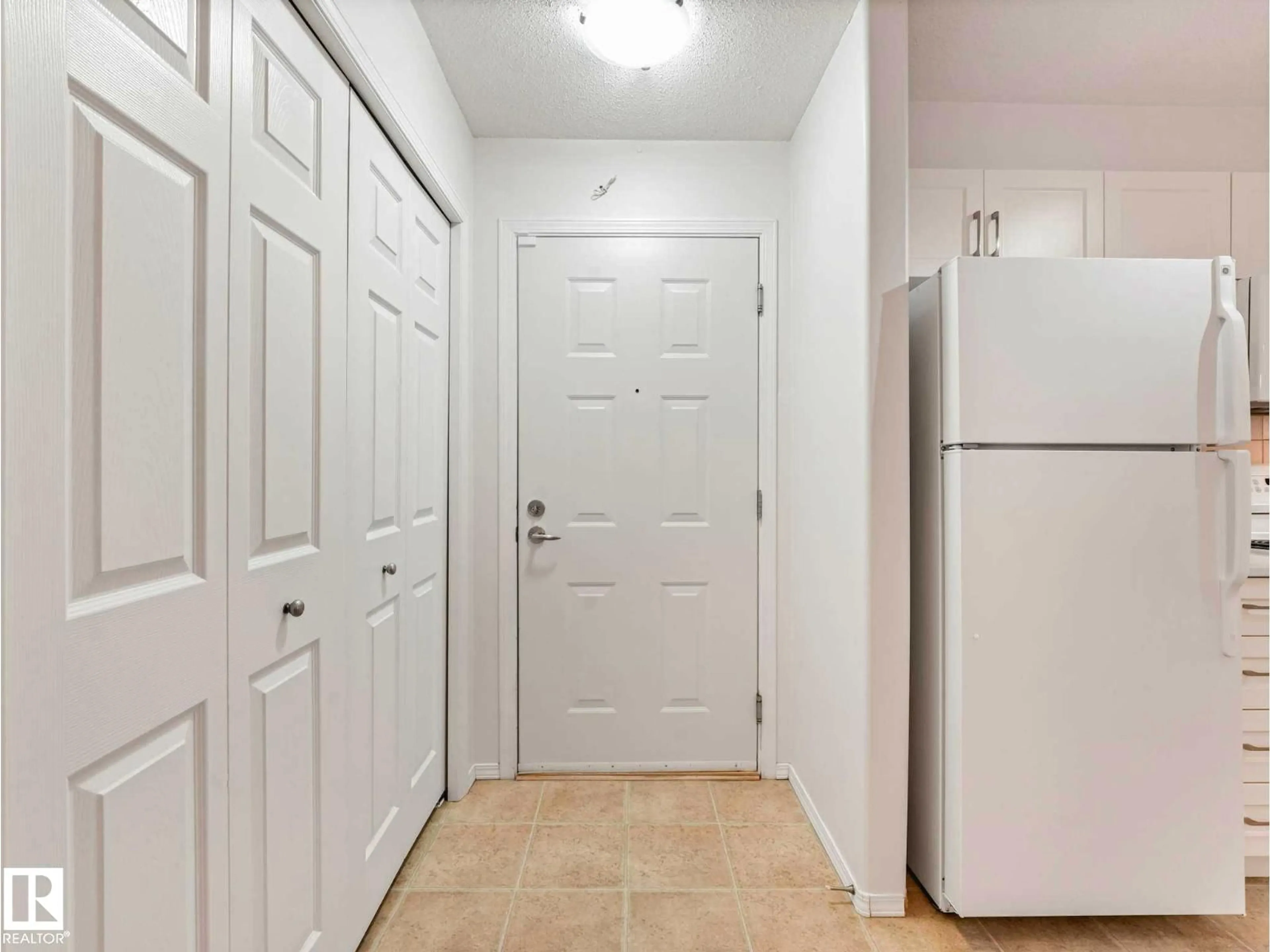 Indoor entryway for #117 - 13635 34 ST, Edmonton Alberta T5A0C4