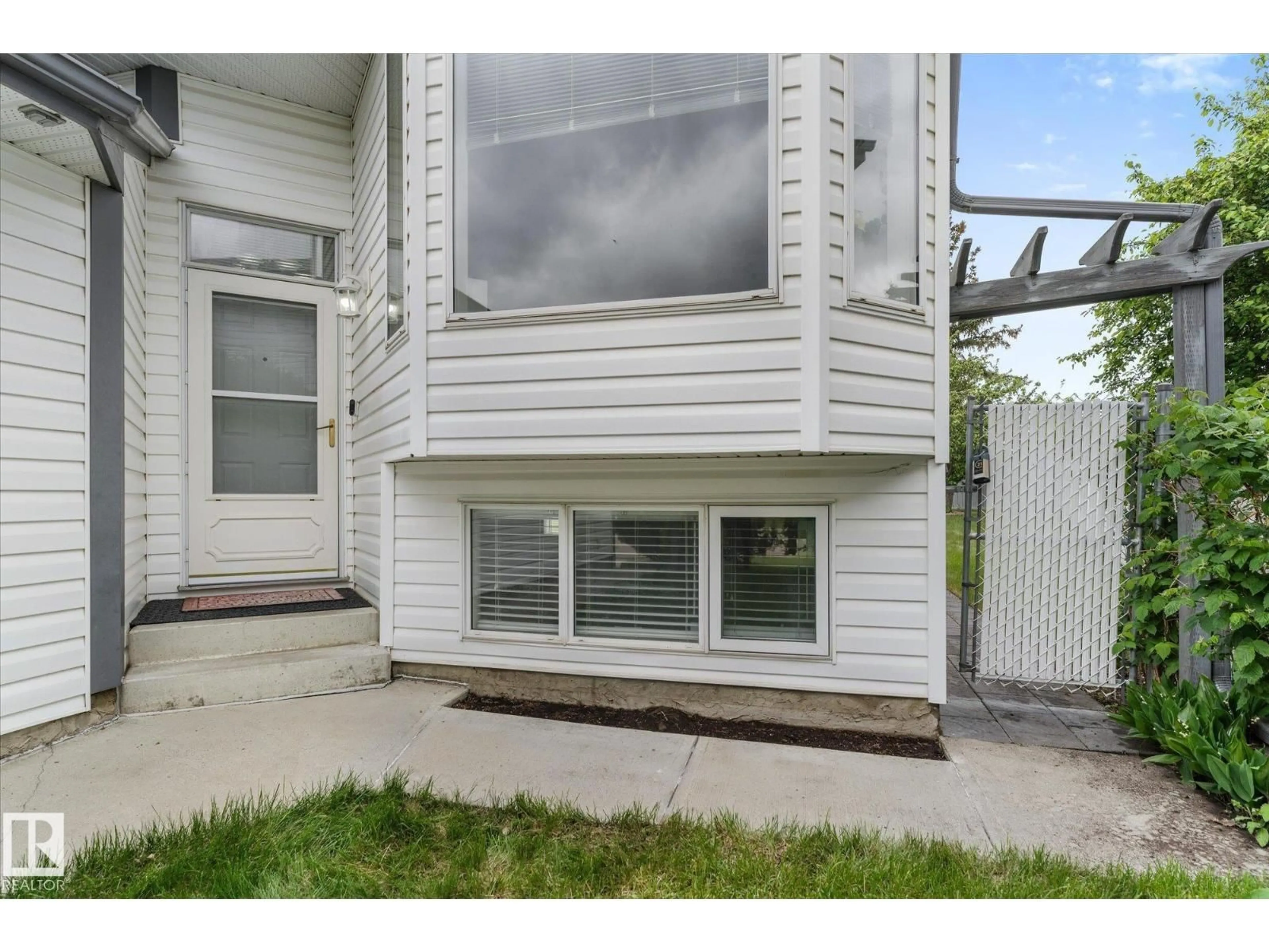 Unknown for 62 HEATHERGLEN CR, Spruce Grove Alberta T7X3X5