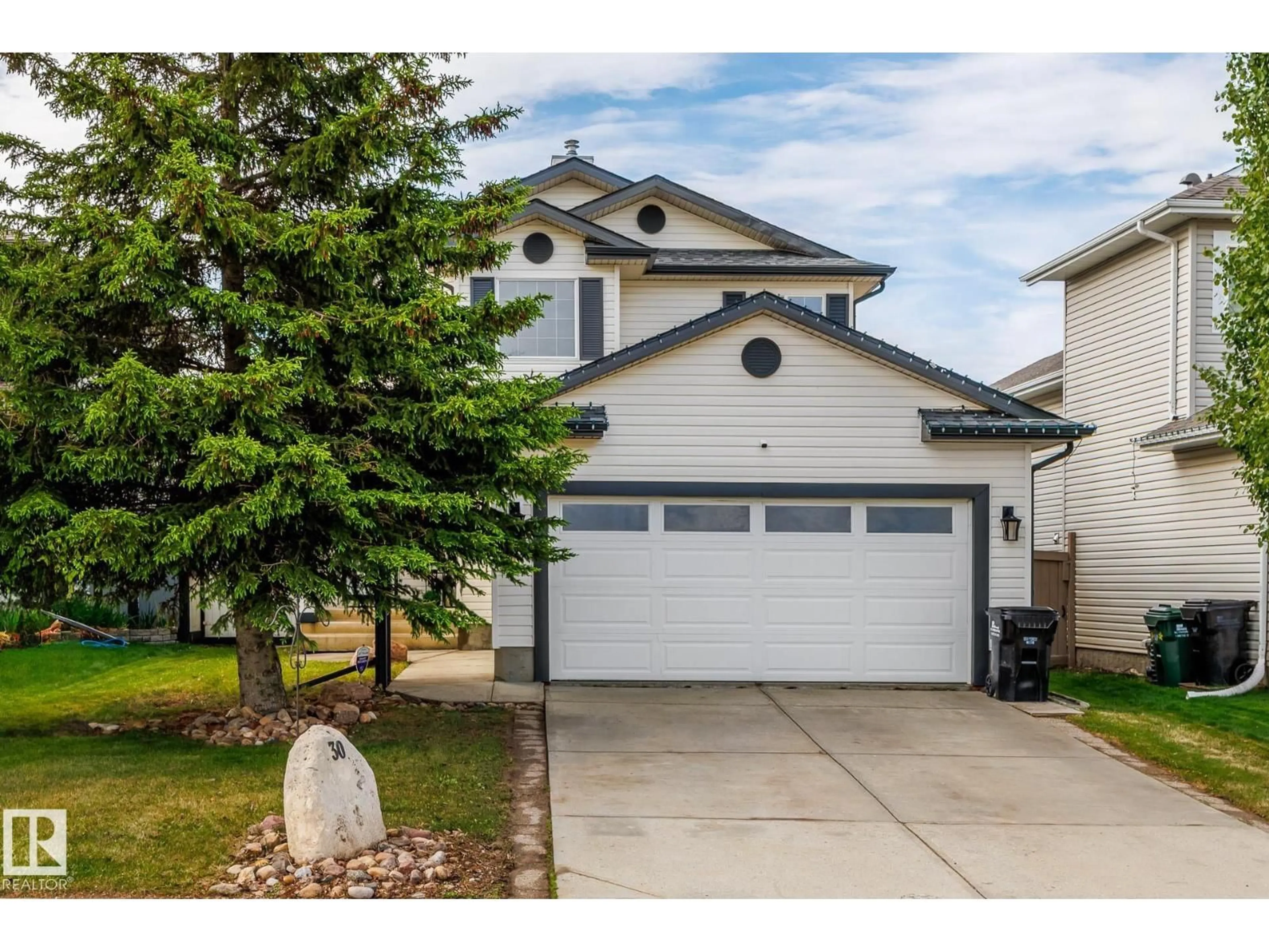 Home with vinyl exterior material, street for 30 CROCUS CR, Sherwood Park Alberta T8H2J9
