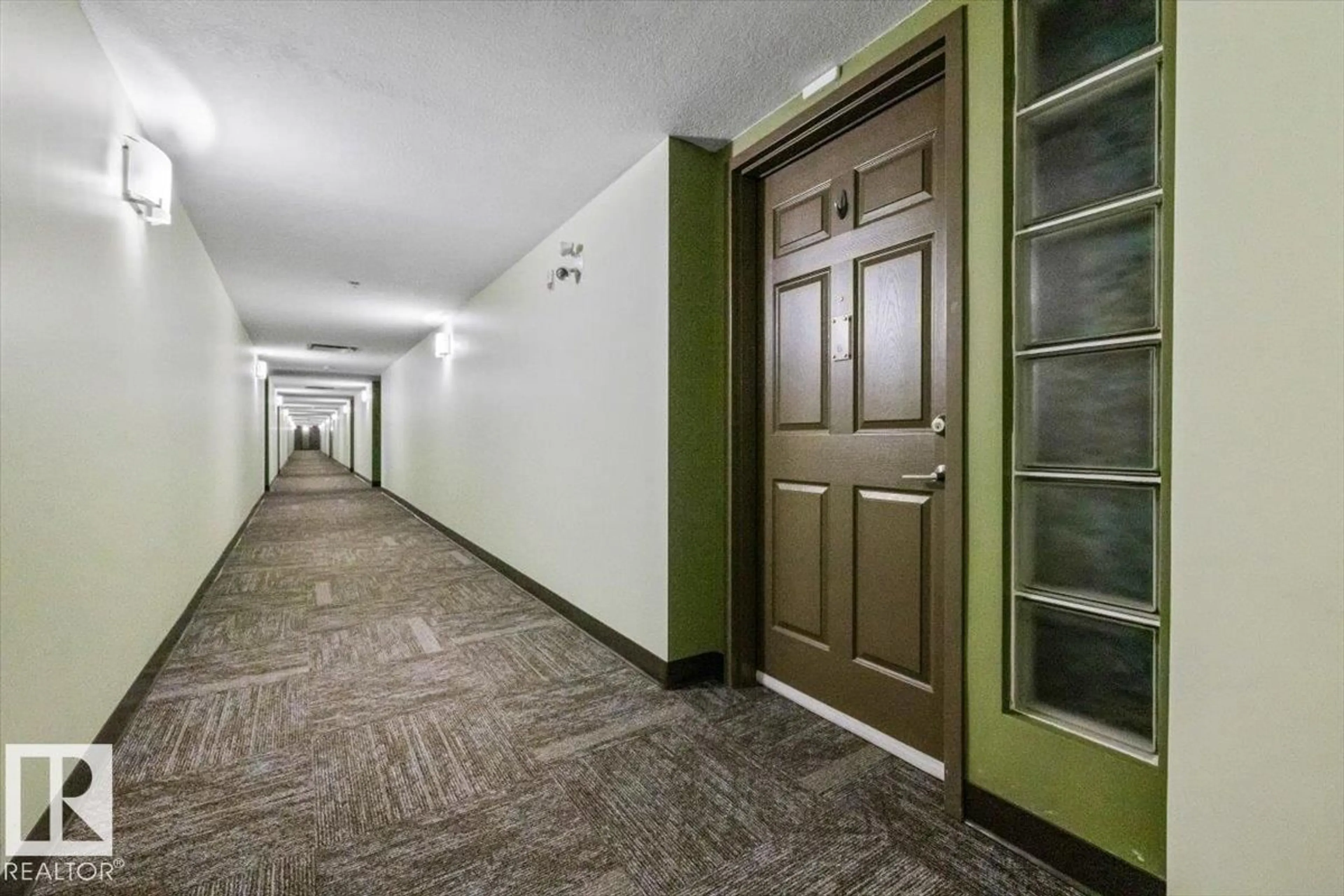 Indoor foyer for #116 - 6315 135 AV, Edmonton Alberta T5A5J7