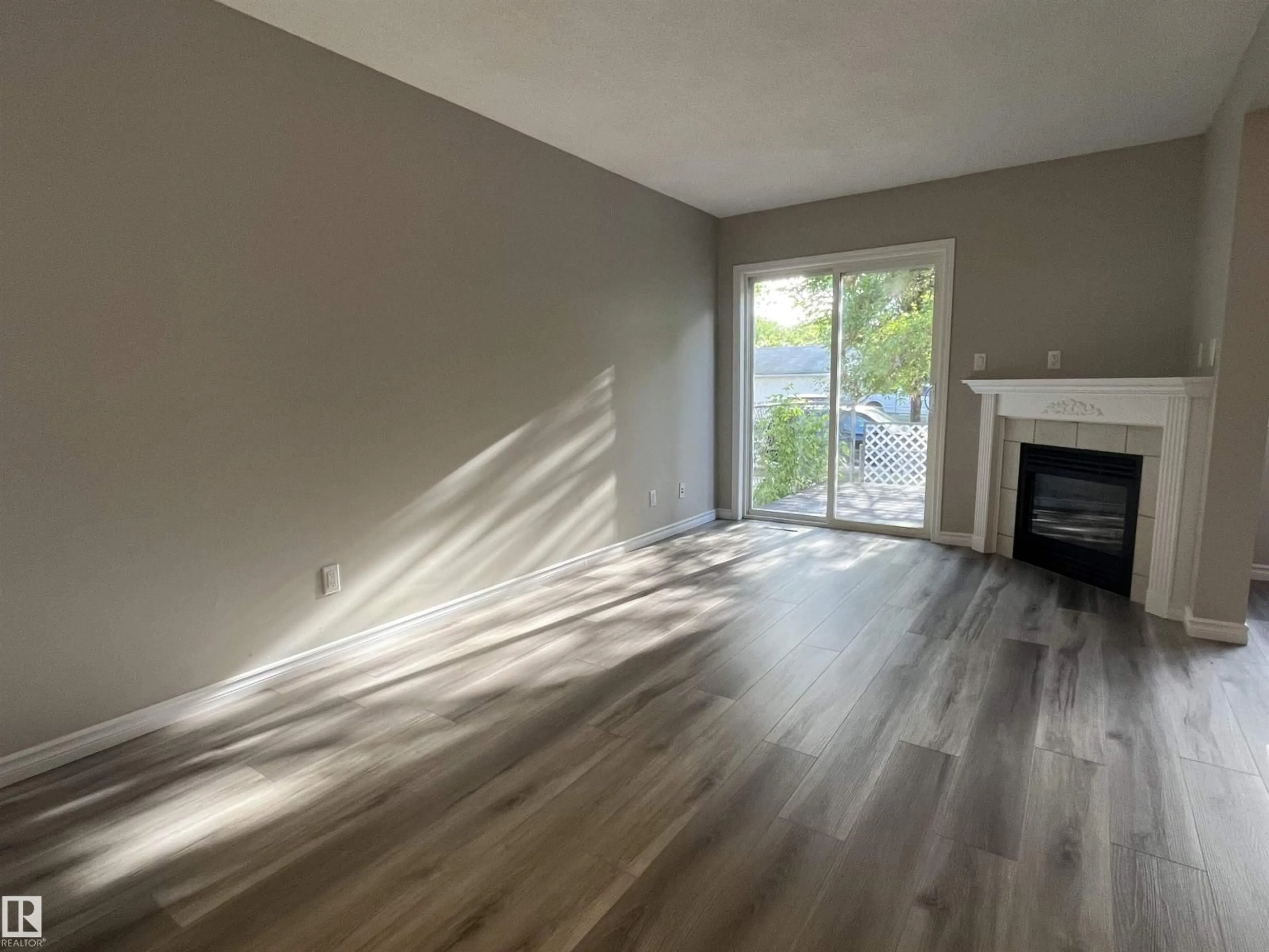 A pic of a room for 2 - 61 MICHIGAN ST, Devon Alberta T9G1H7