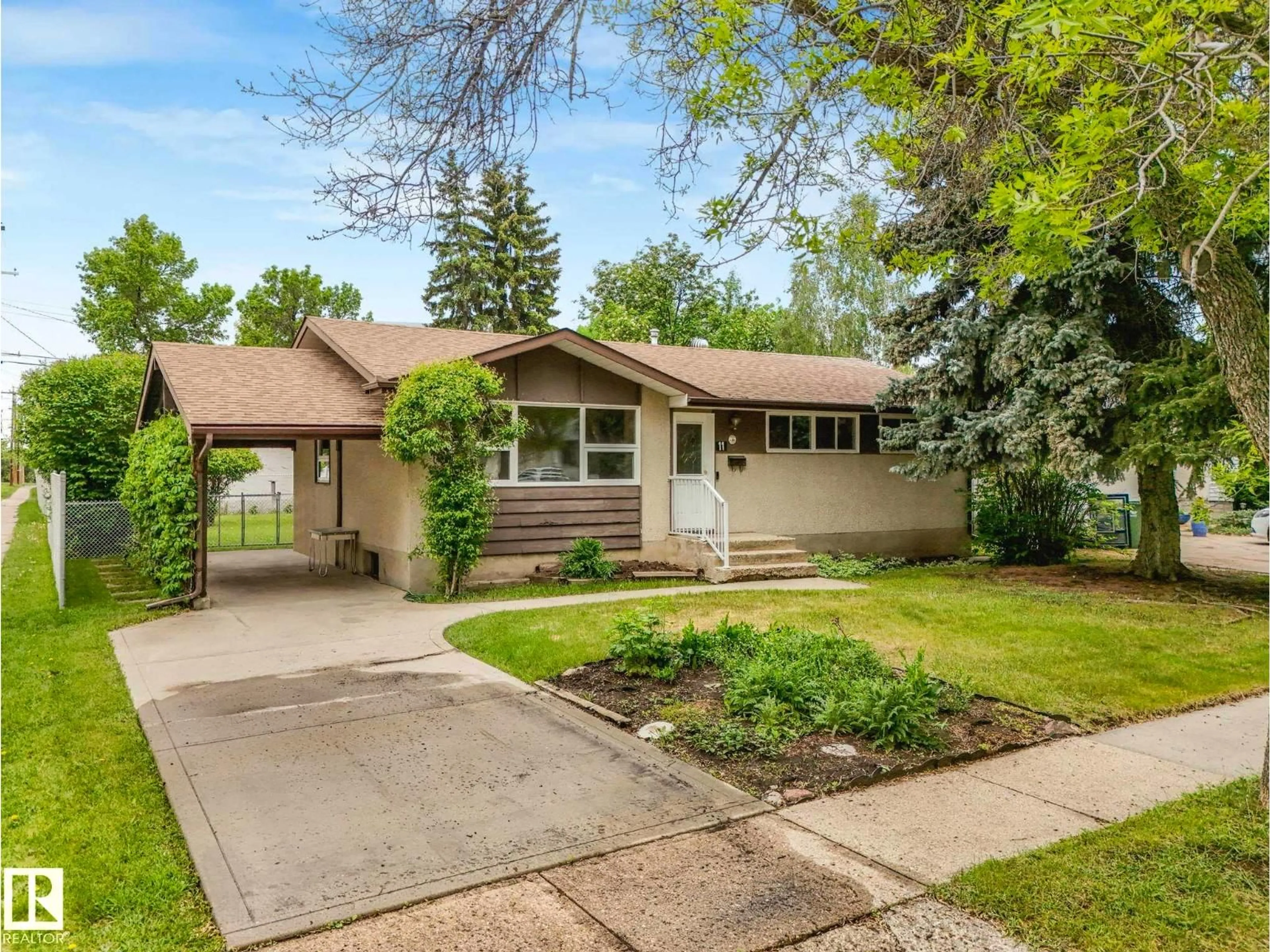 Home with vinyl exterior material, street for 11 SALINA DR, St. Albert Alberta T8N0L1